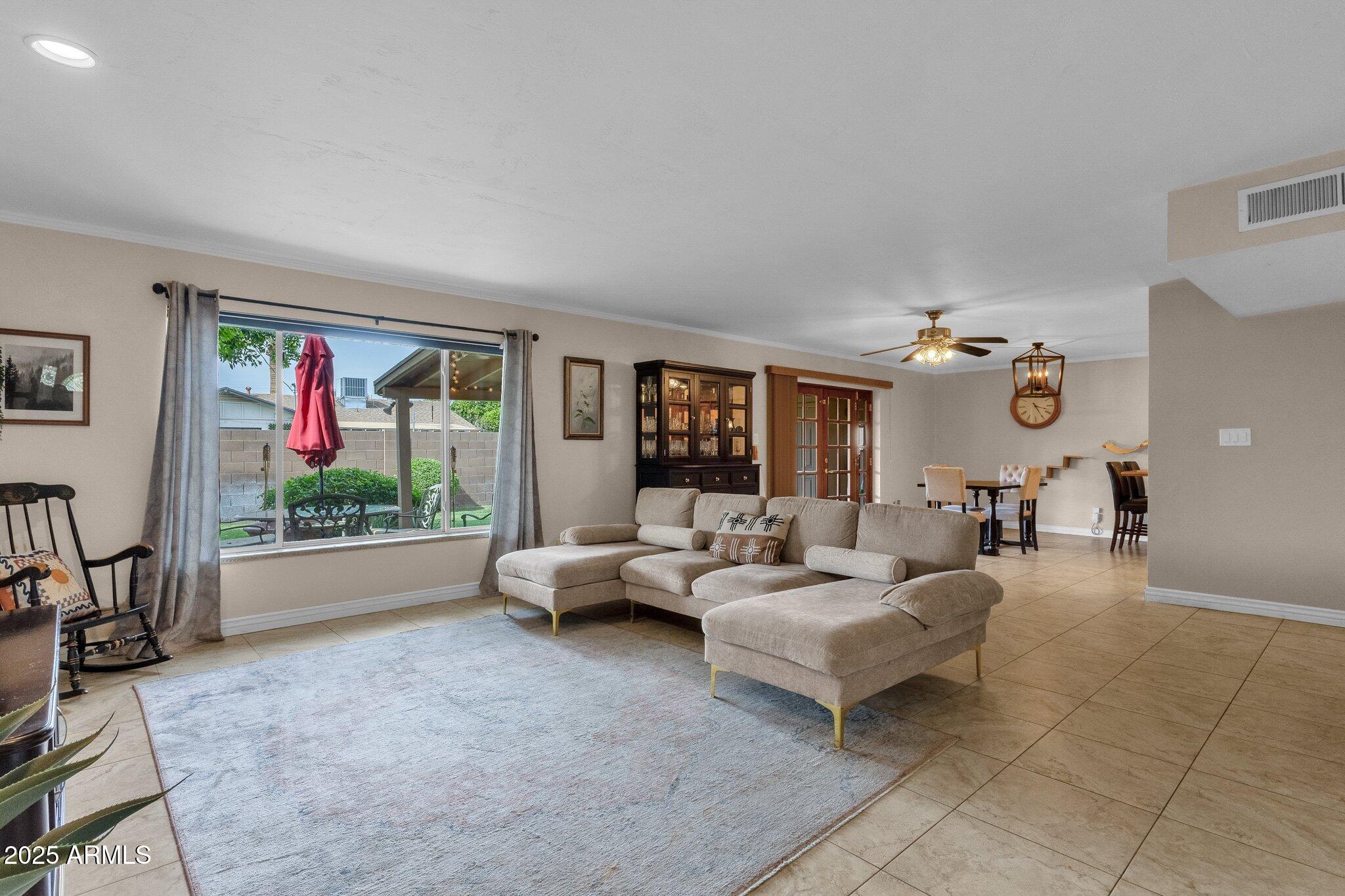 8644 E ROANOKE Avenue