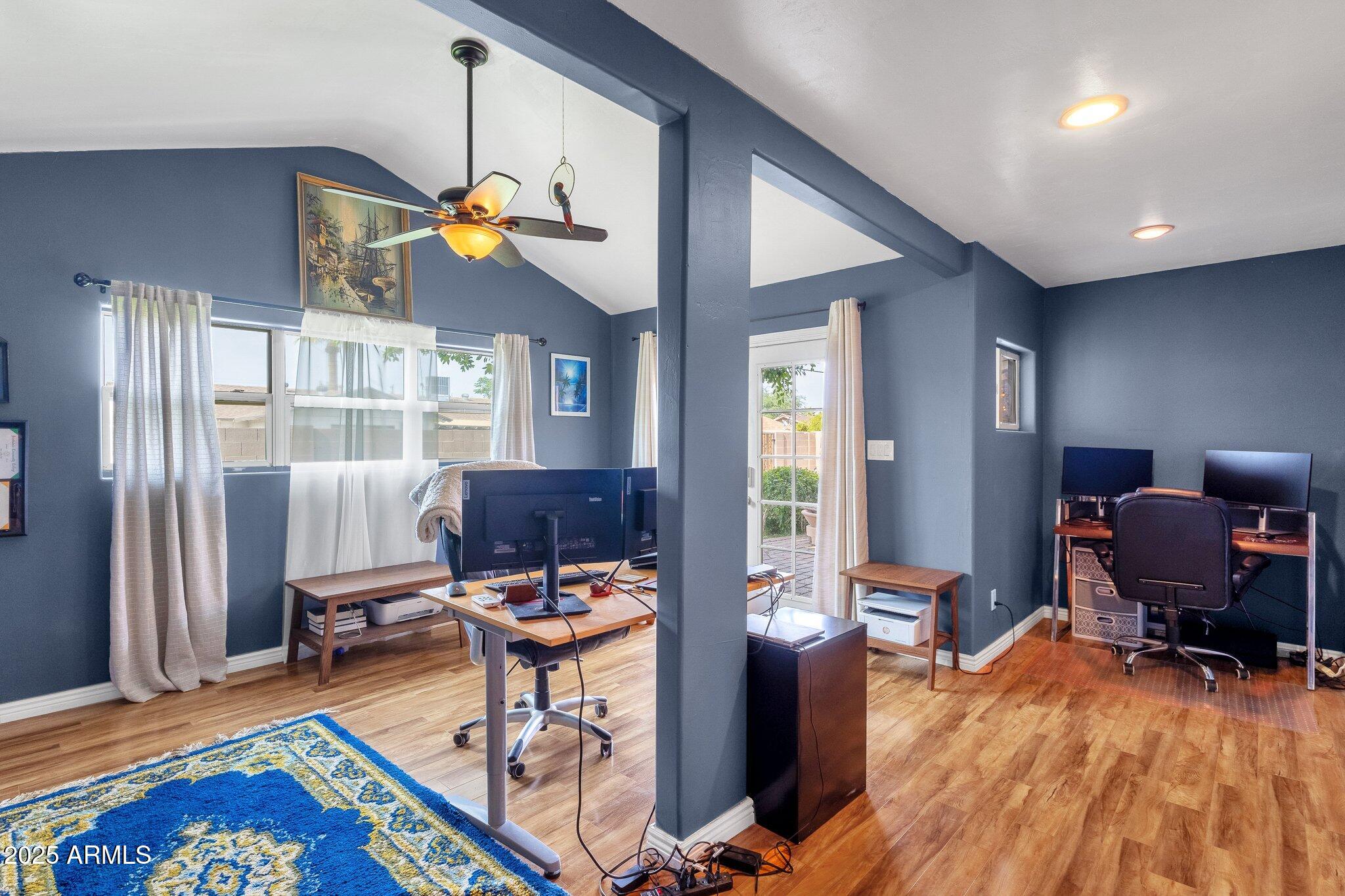 8644 E ROANOKE Avenue