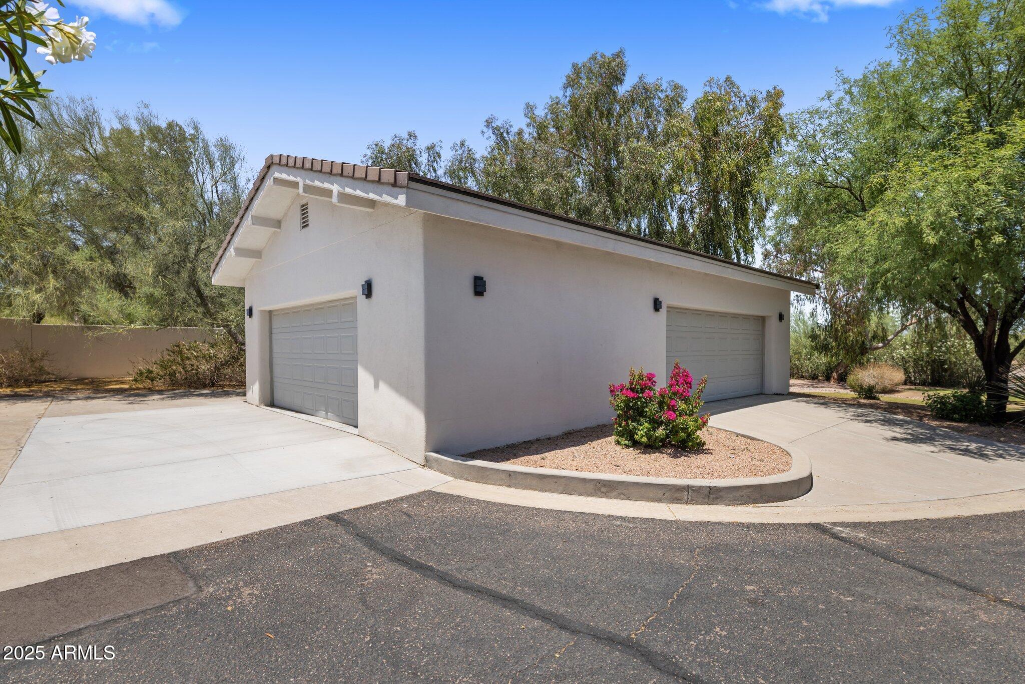 4801 E Horseshoe Road