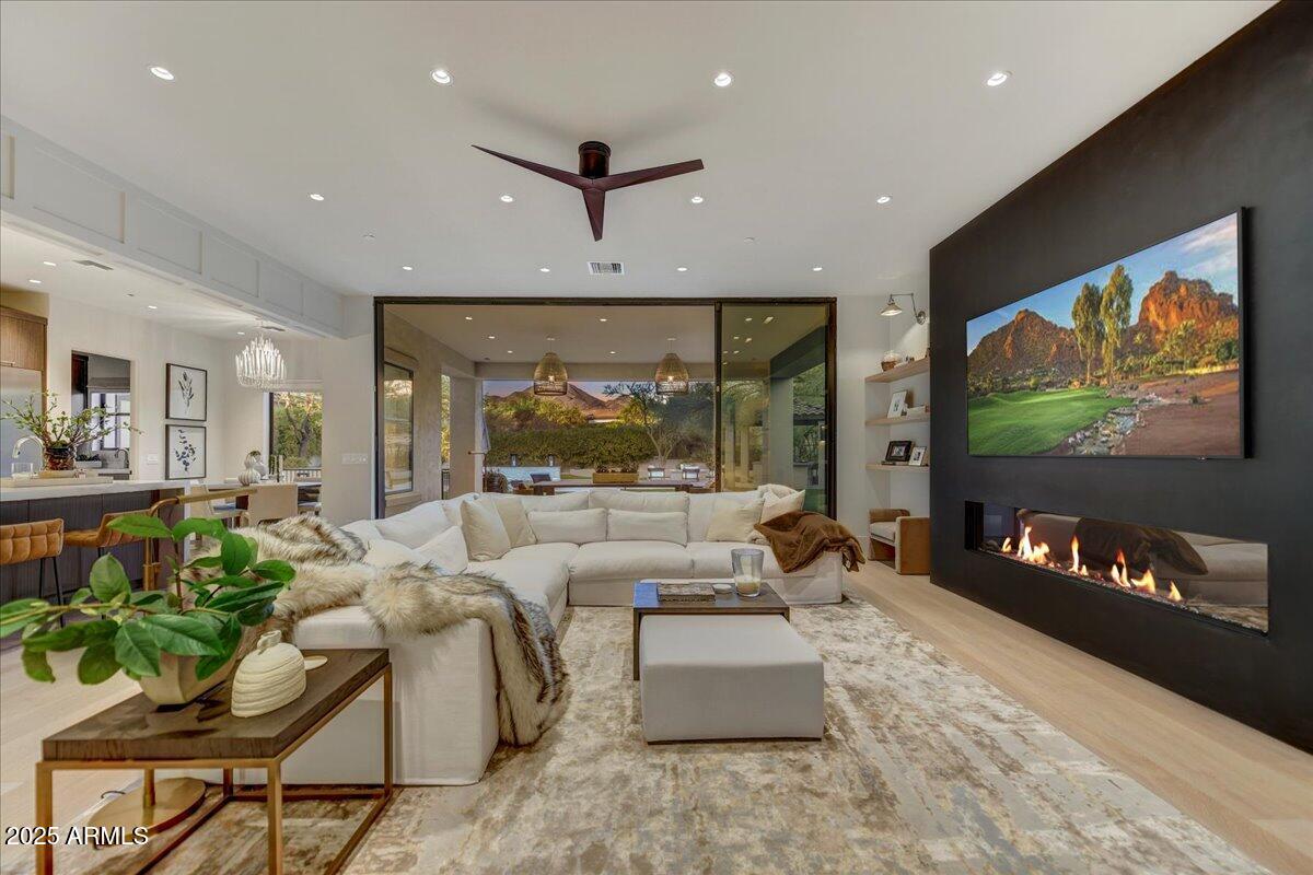 9939 E DESERT JEWEL Drive