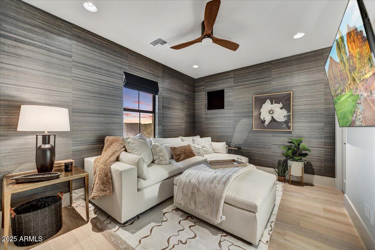 9939 E DESERT JEWEL Drive