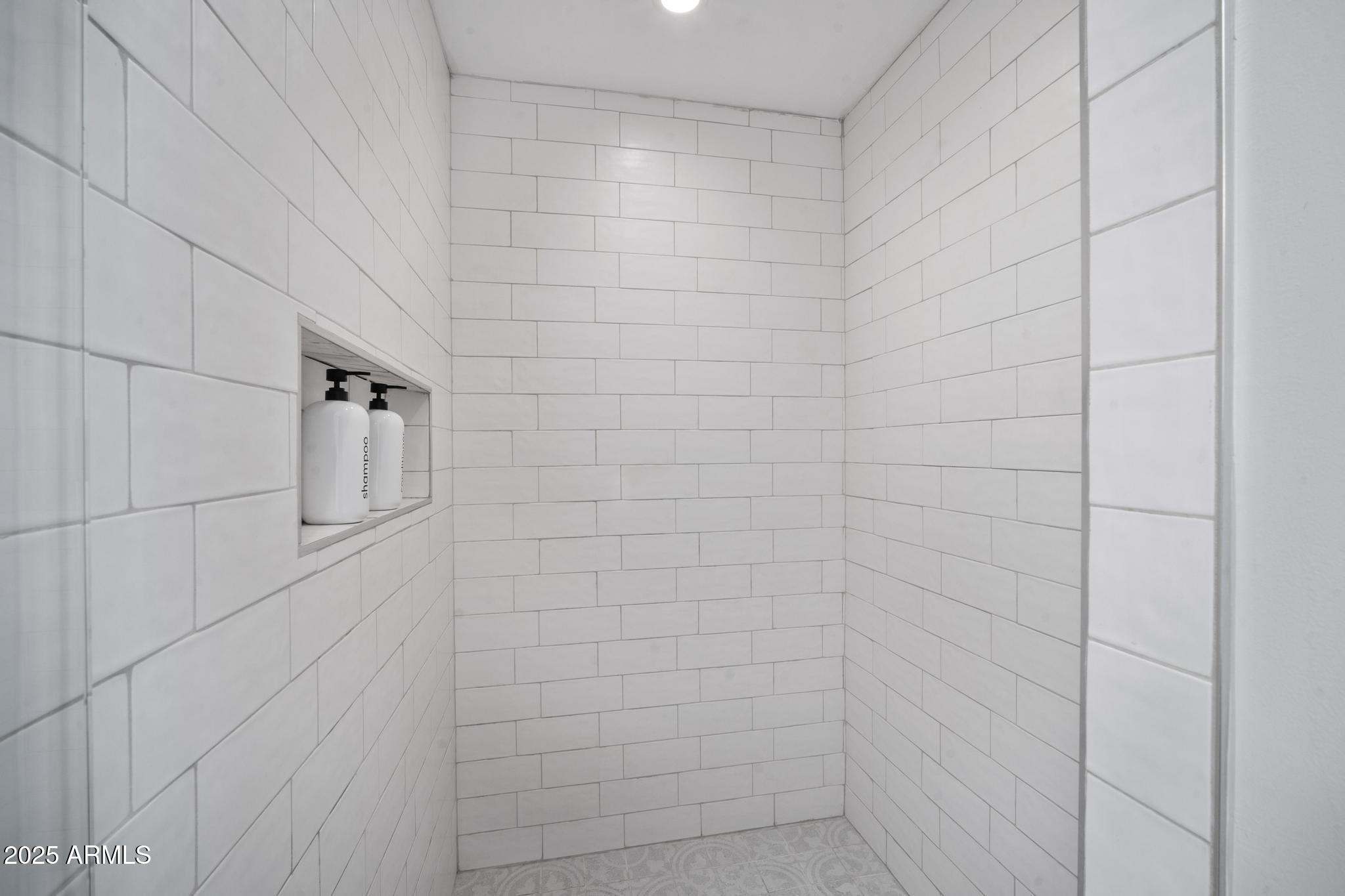 6333 N SCOTTSDALE Road Unit: 5