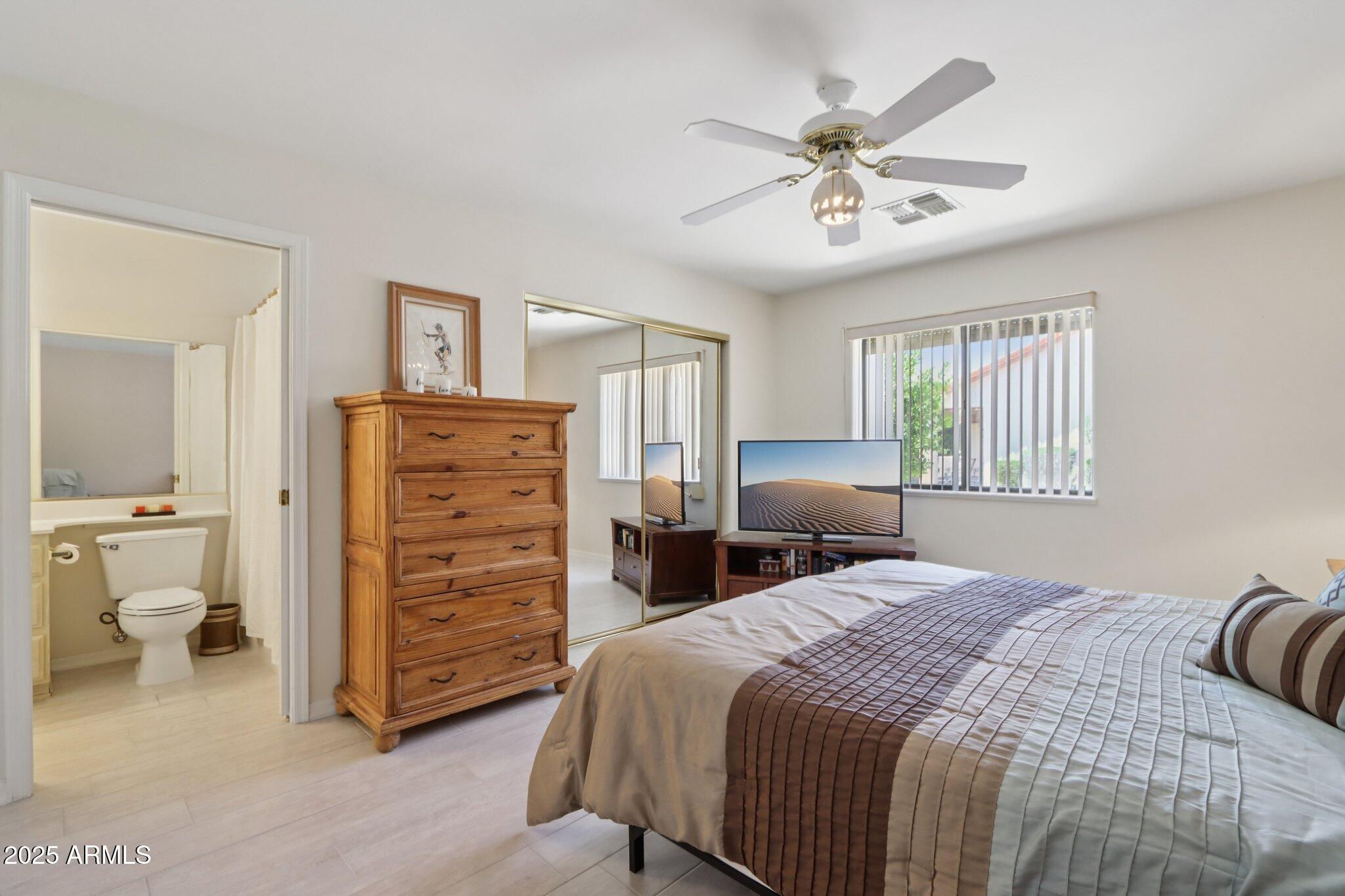 2055 N 56TH Street, 15