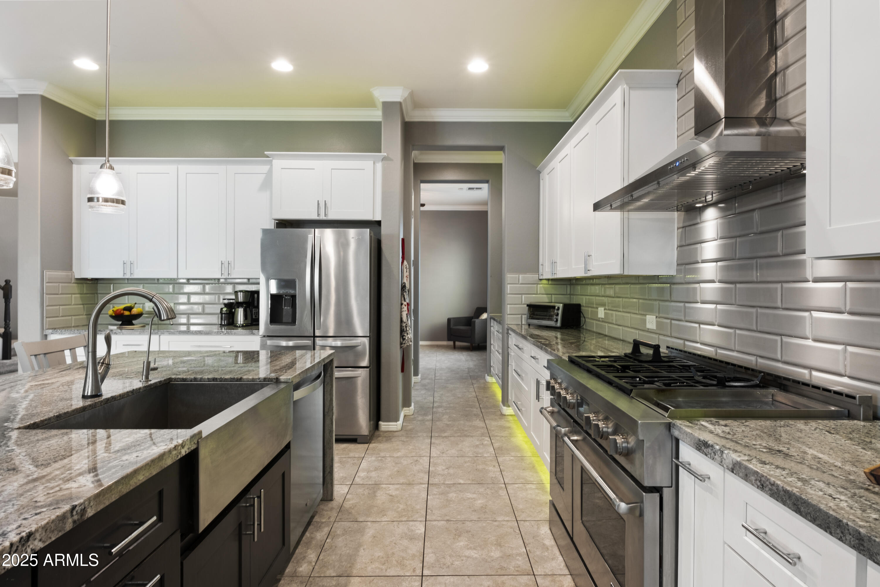 5123 S MARIPOSA Drive