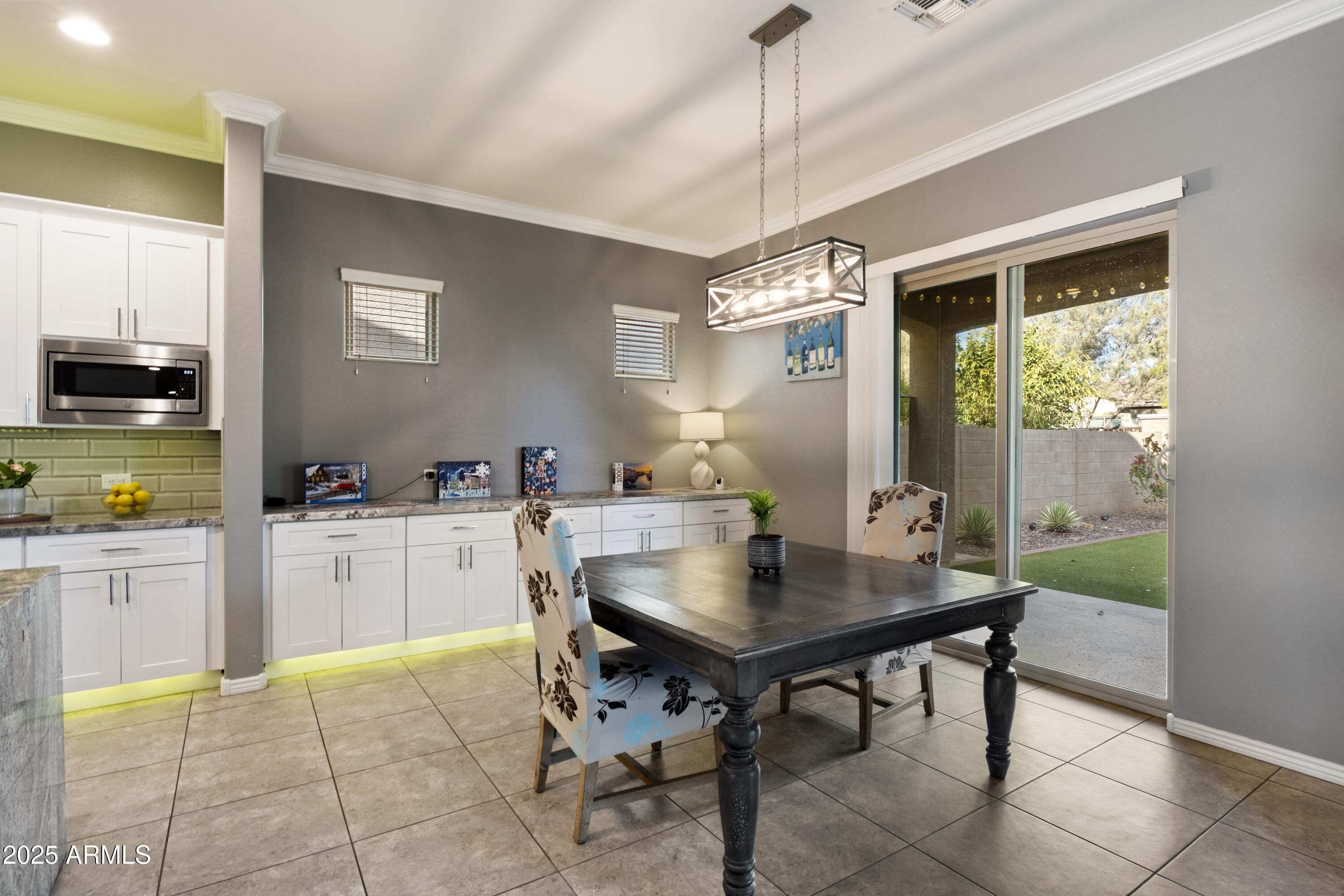 5123 S MARIPOSA Drive