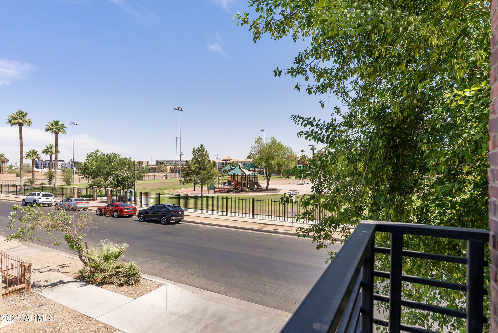 475 N 9TH Street, 206