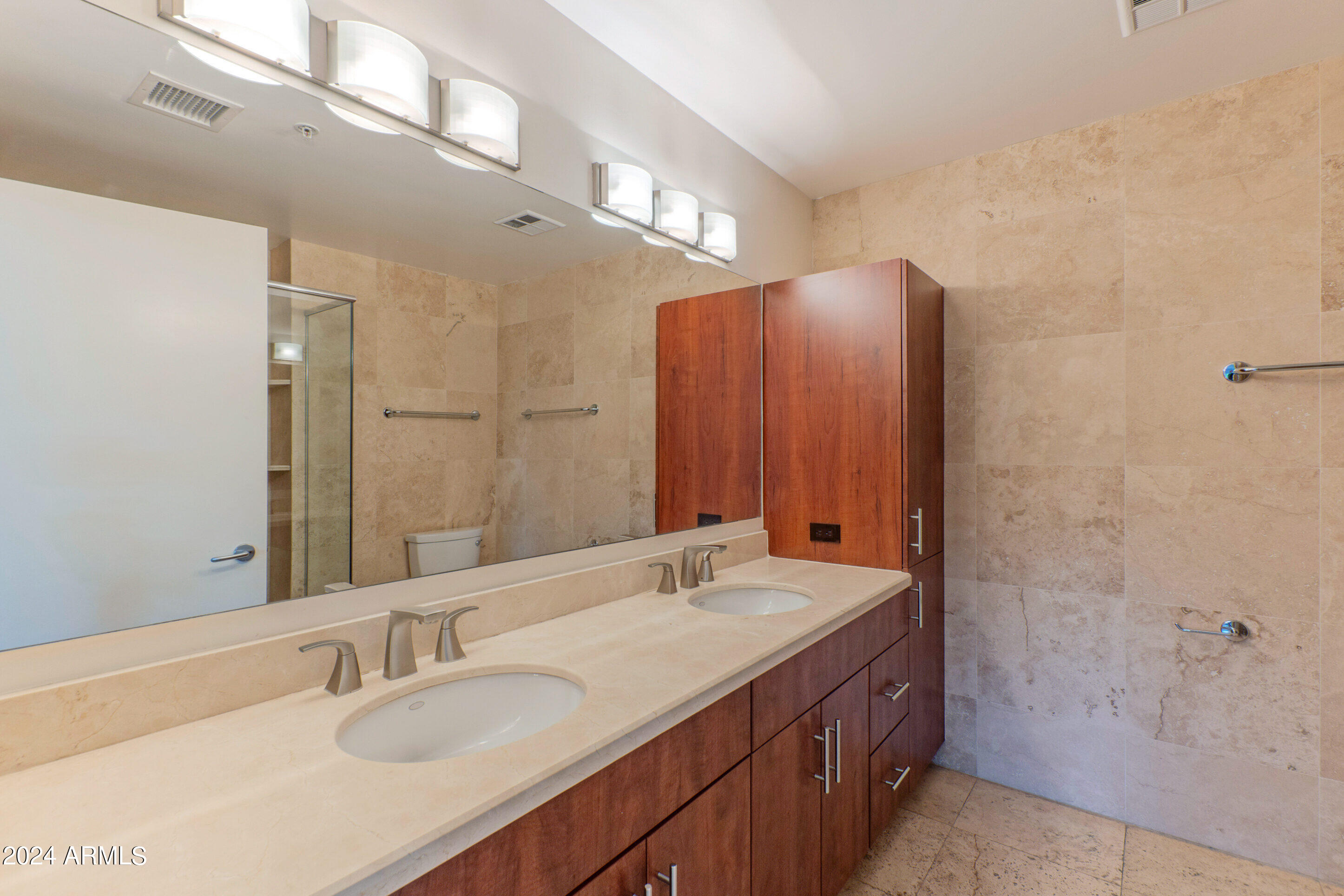 7167 E RANCHO VISTA Drive, 2007