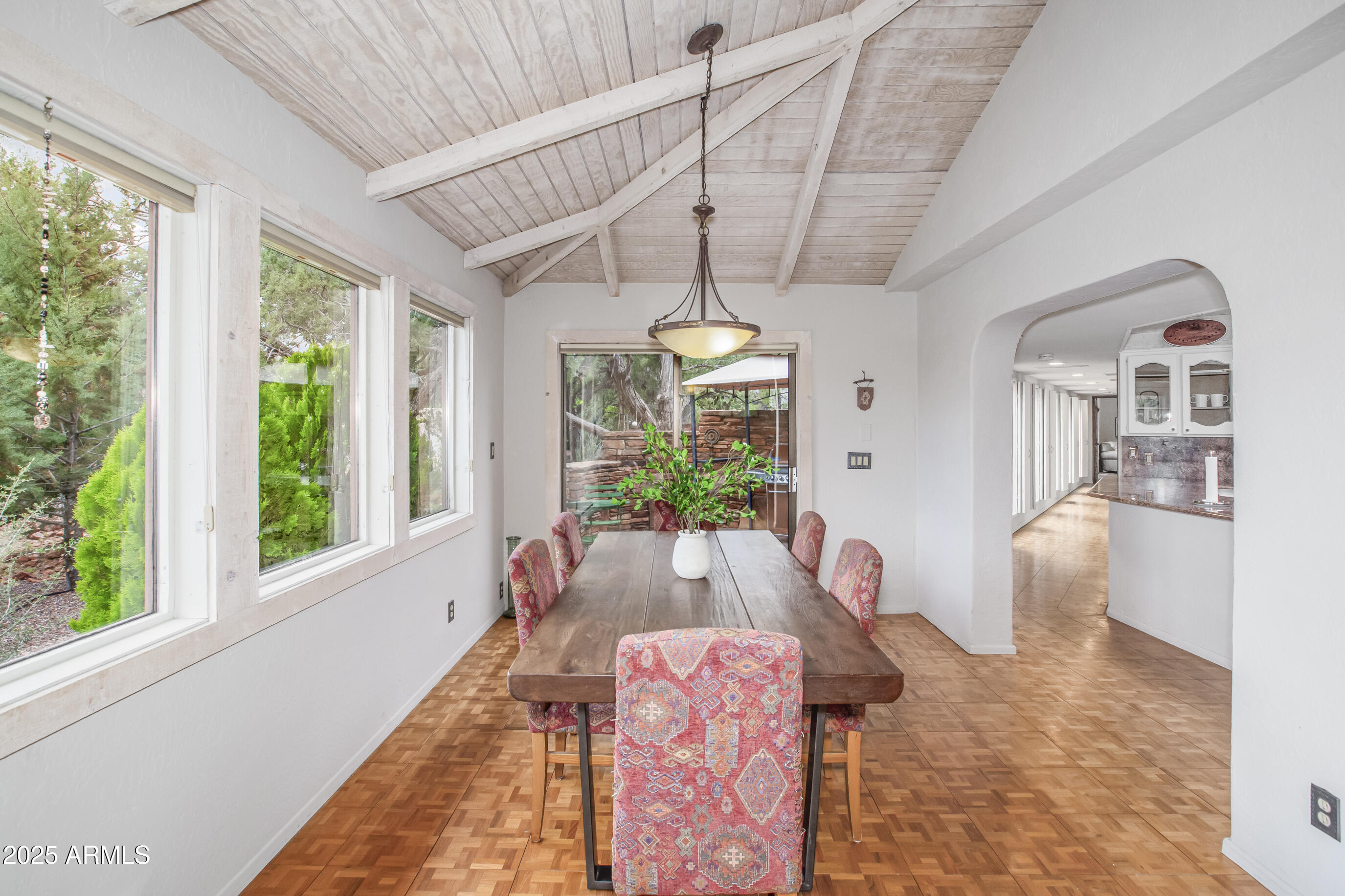 25 E Edgewood Circle
