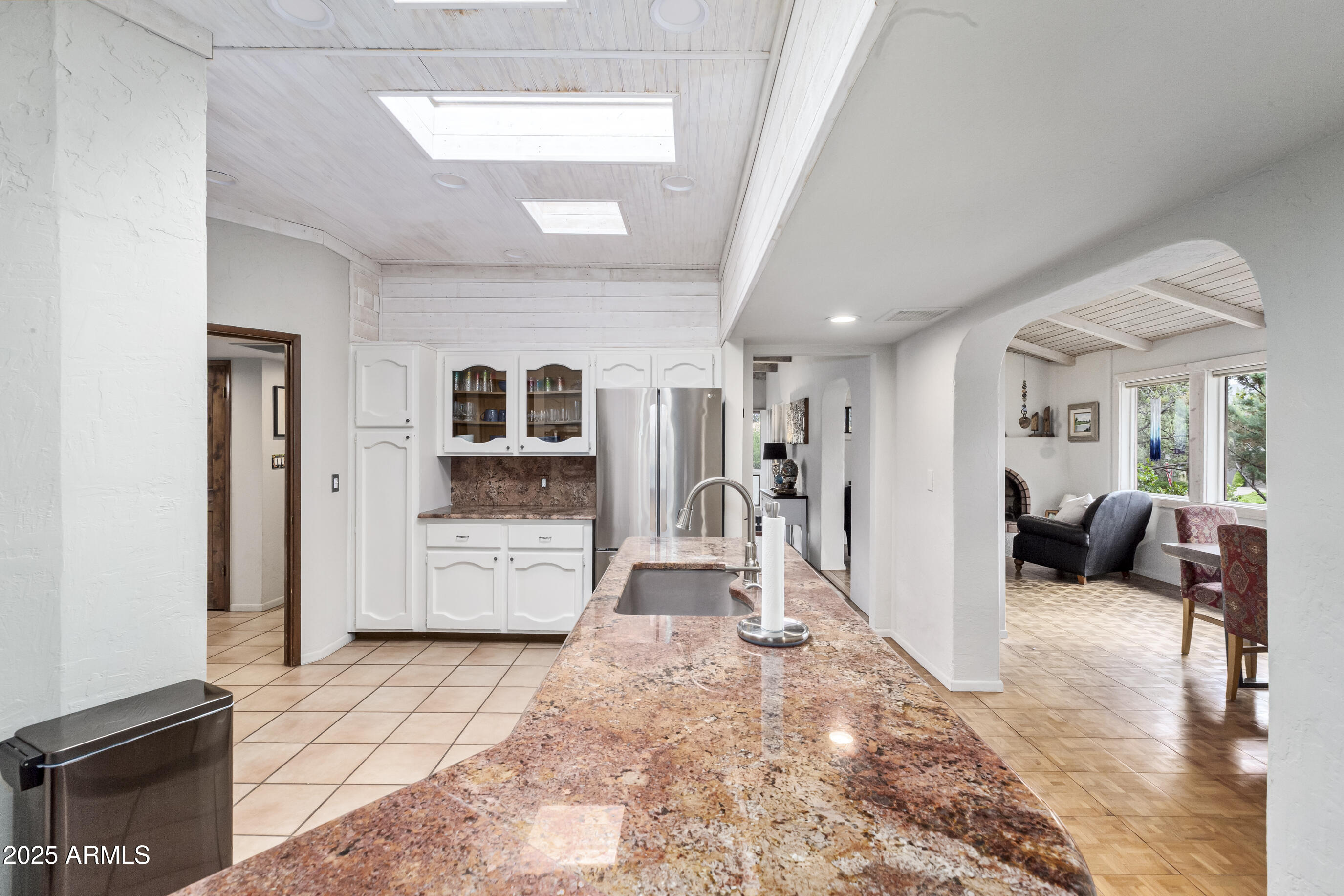 25 E Edgewood Circle