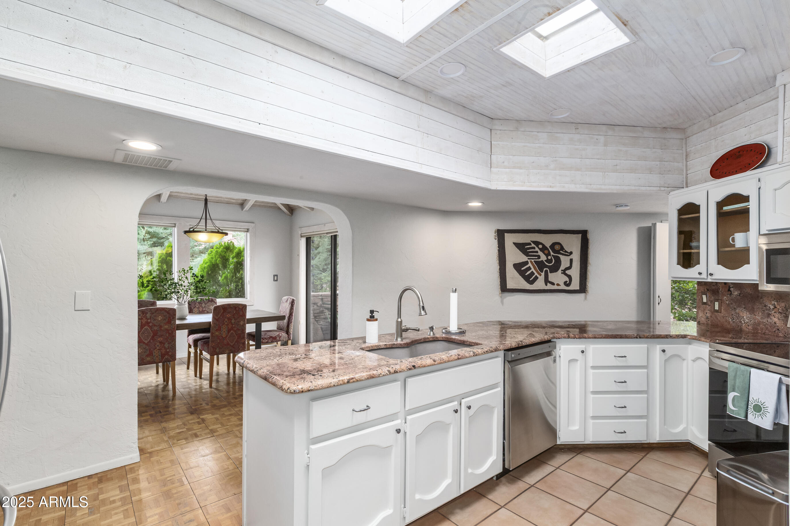 25 E Edgewood Circle