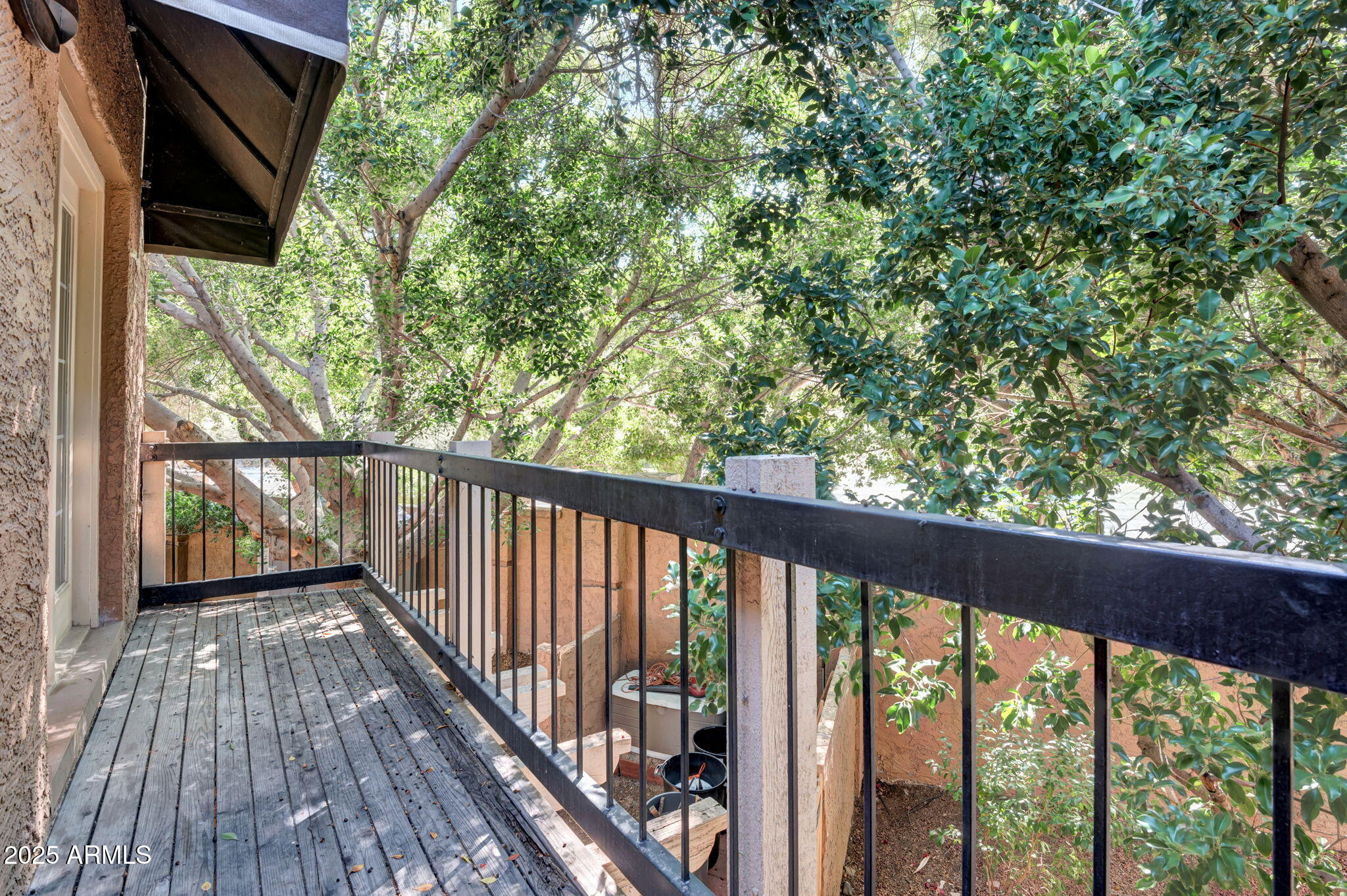 10424 N 7TH Place, 2