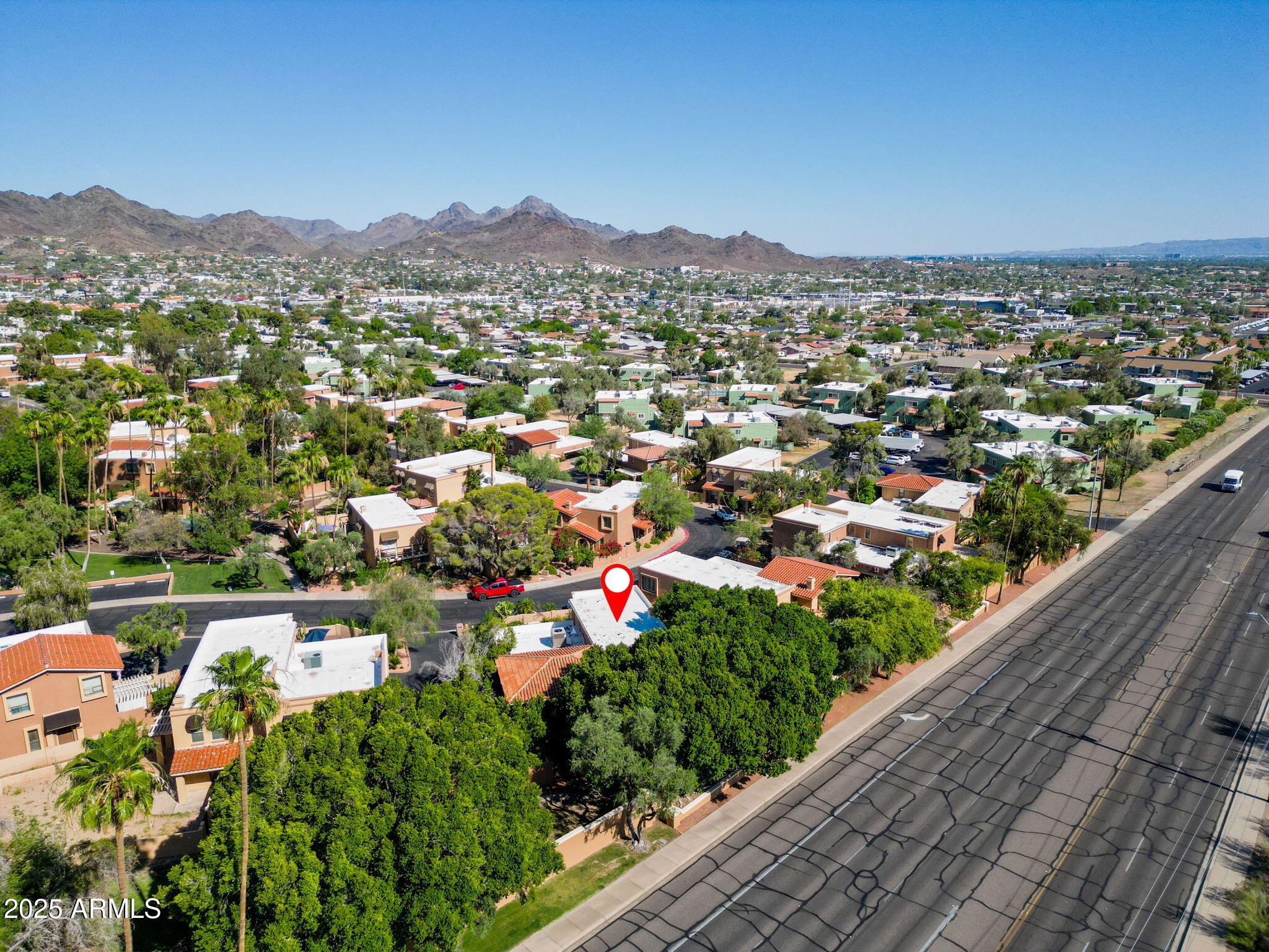 10424 N 7TH Place, 2