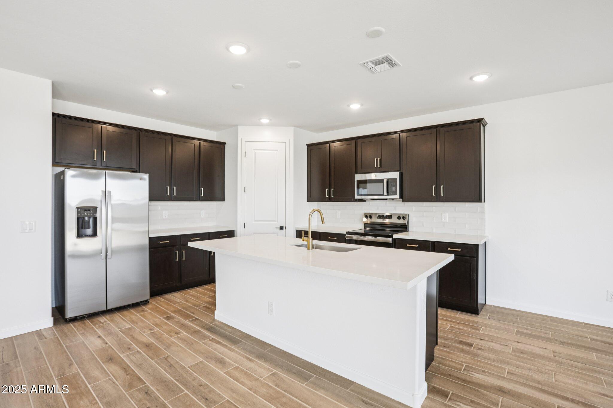 18269 W CAMINO DE ORO