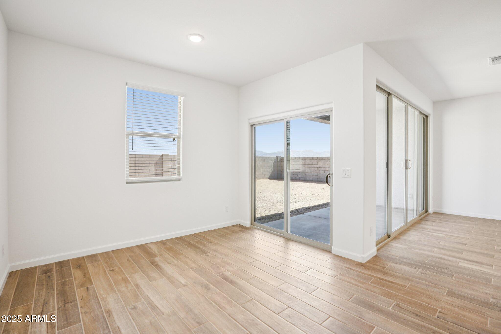 18269 W CAMINO DE ORO