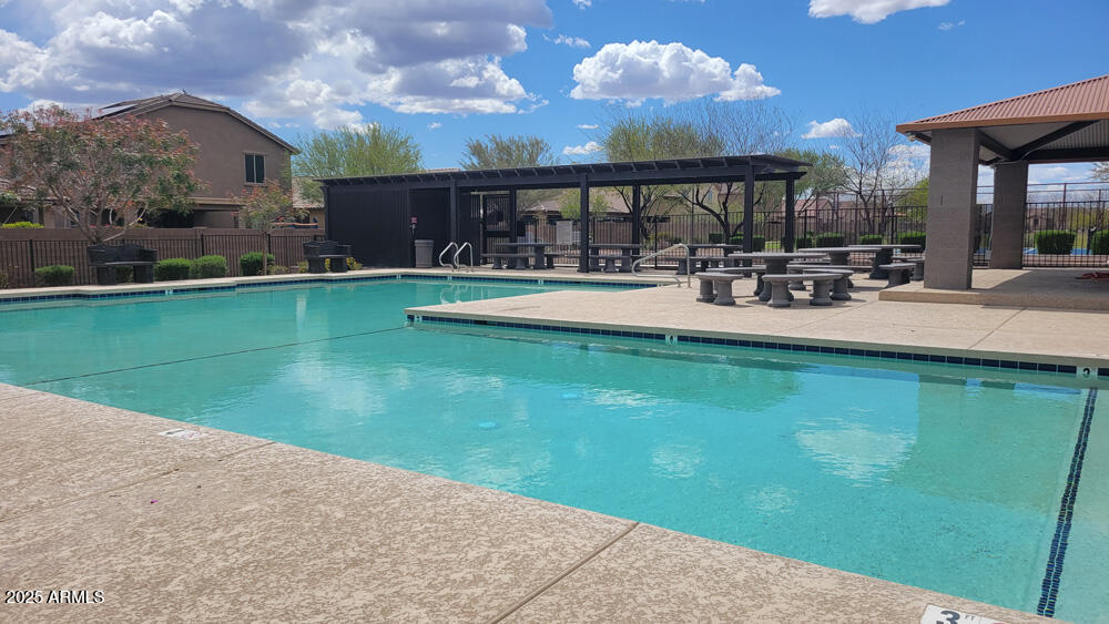 18272 W CAMINO DE ORO