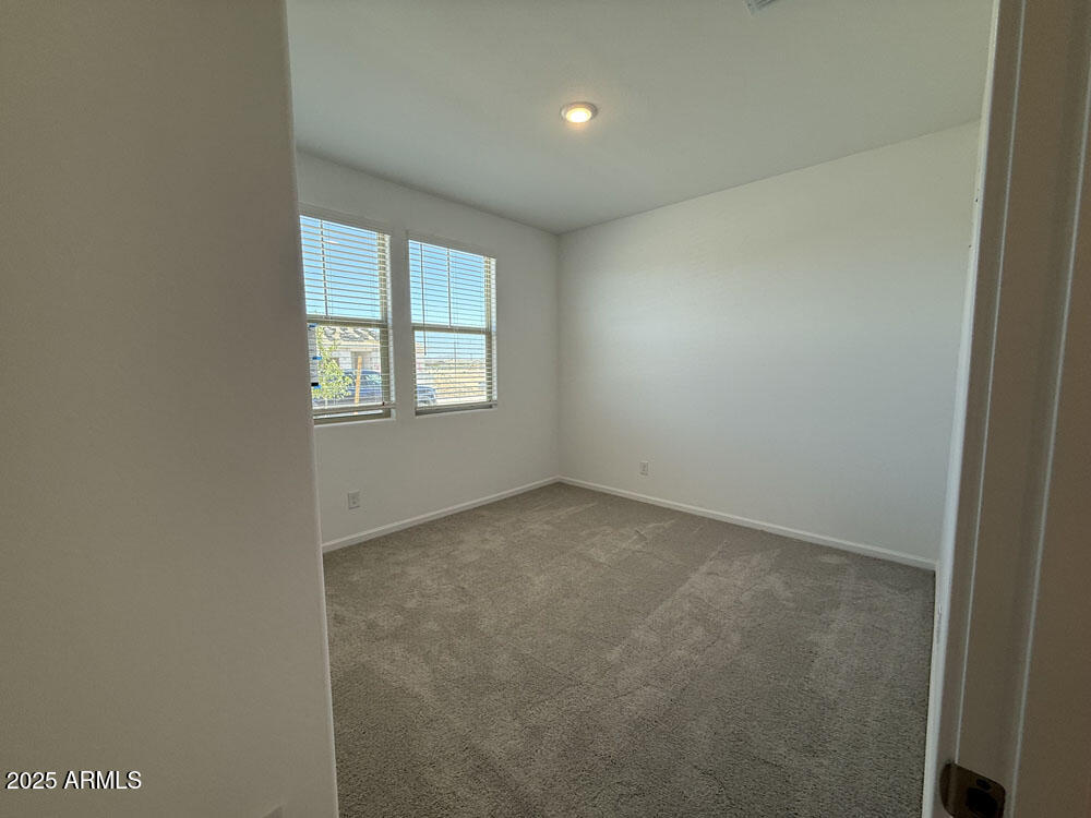 18261 W CAMINO DE ORO