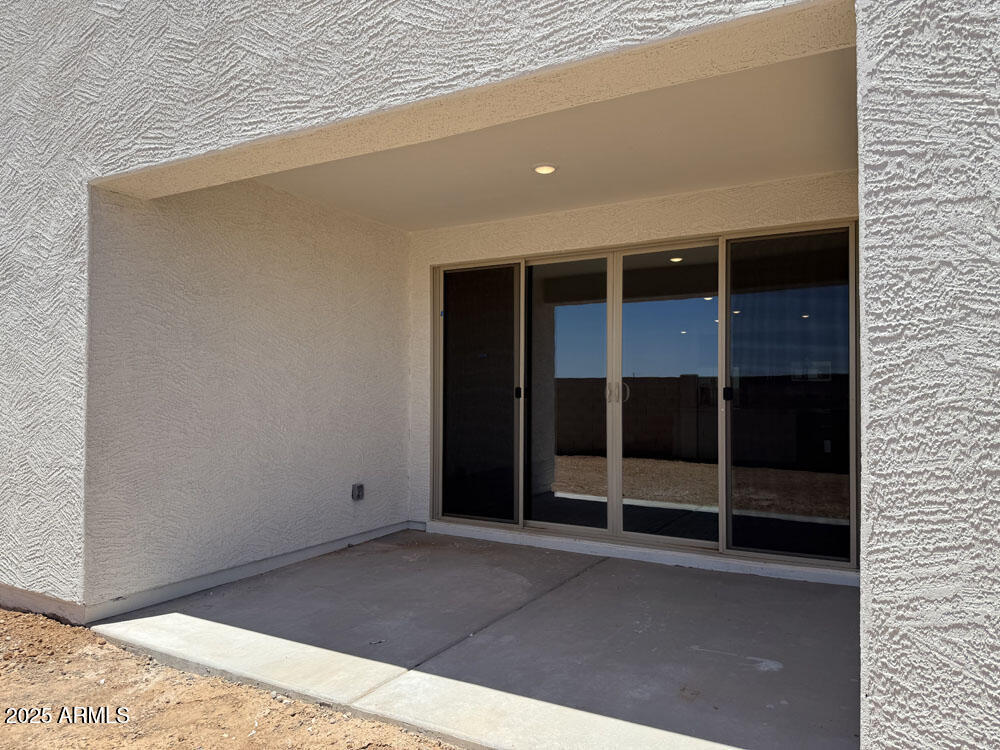 18261 W CAMINO DE ORO