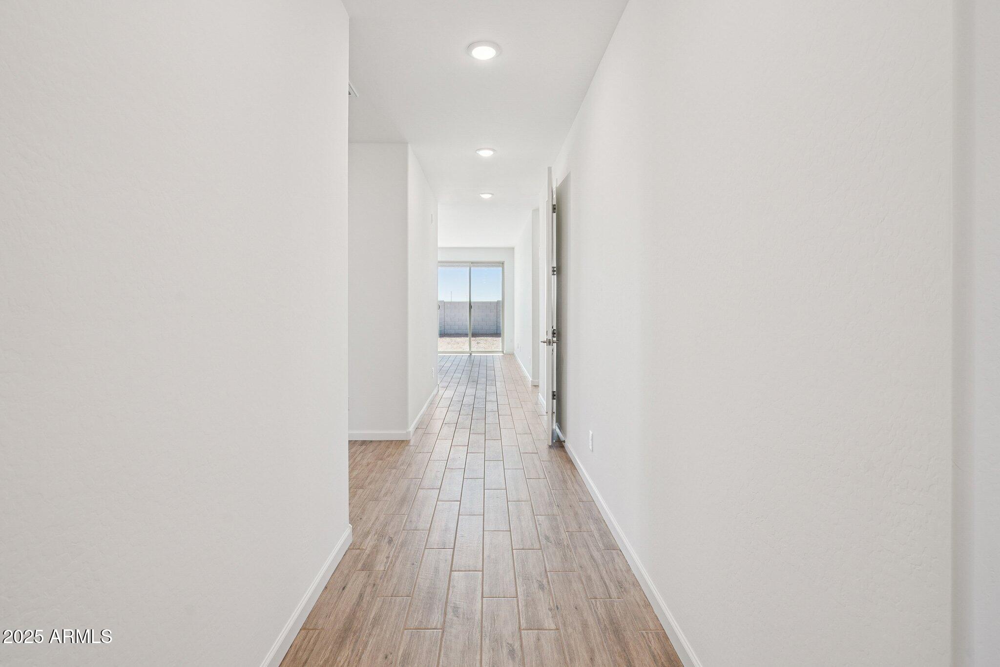 18253 W CAMINO DE ORO