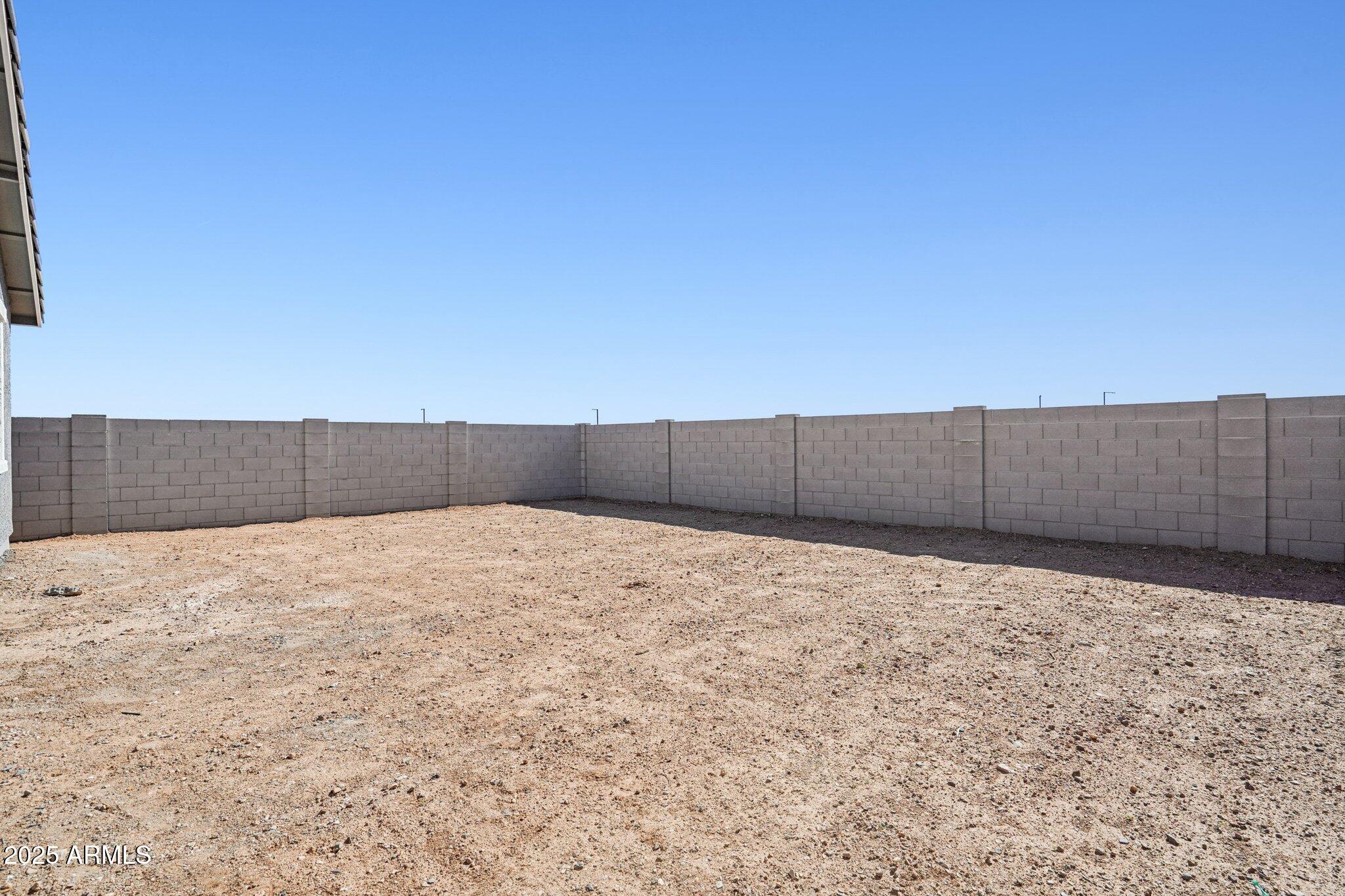 18253 W CAMINO DE ORO