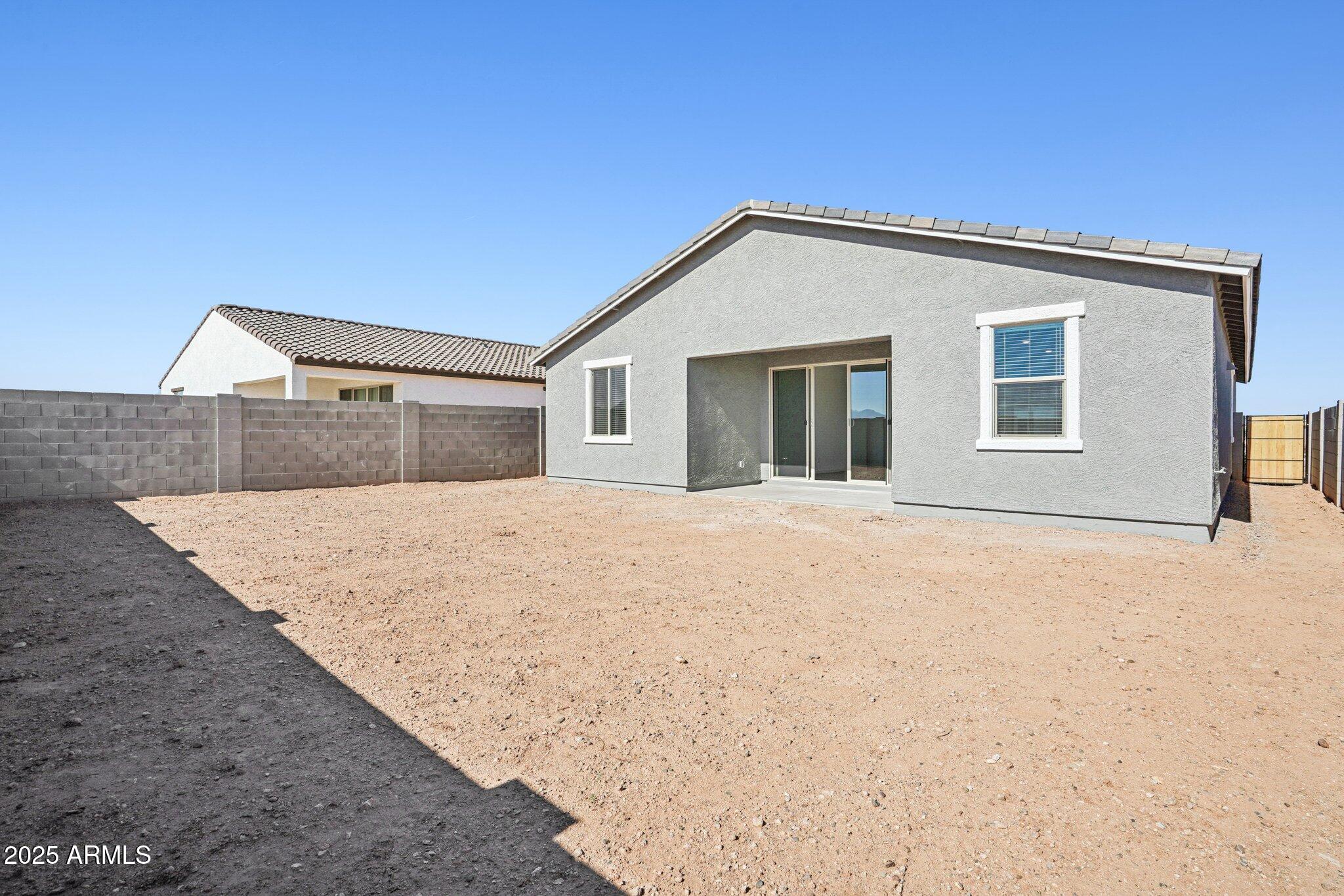 18253 W CAMINO DE ORO