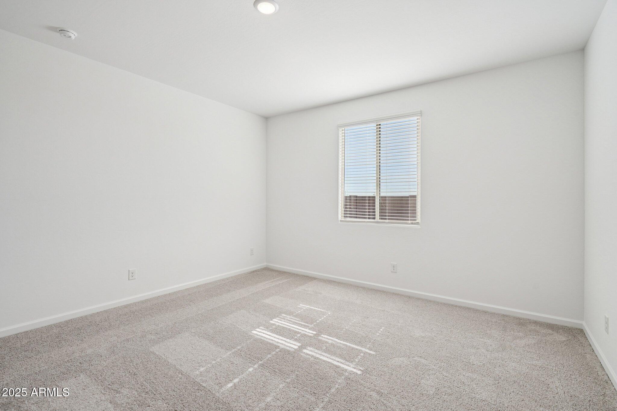 18253 W CAMINO DE ORO