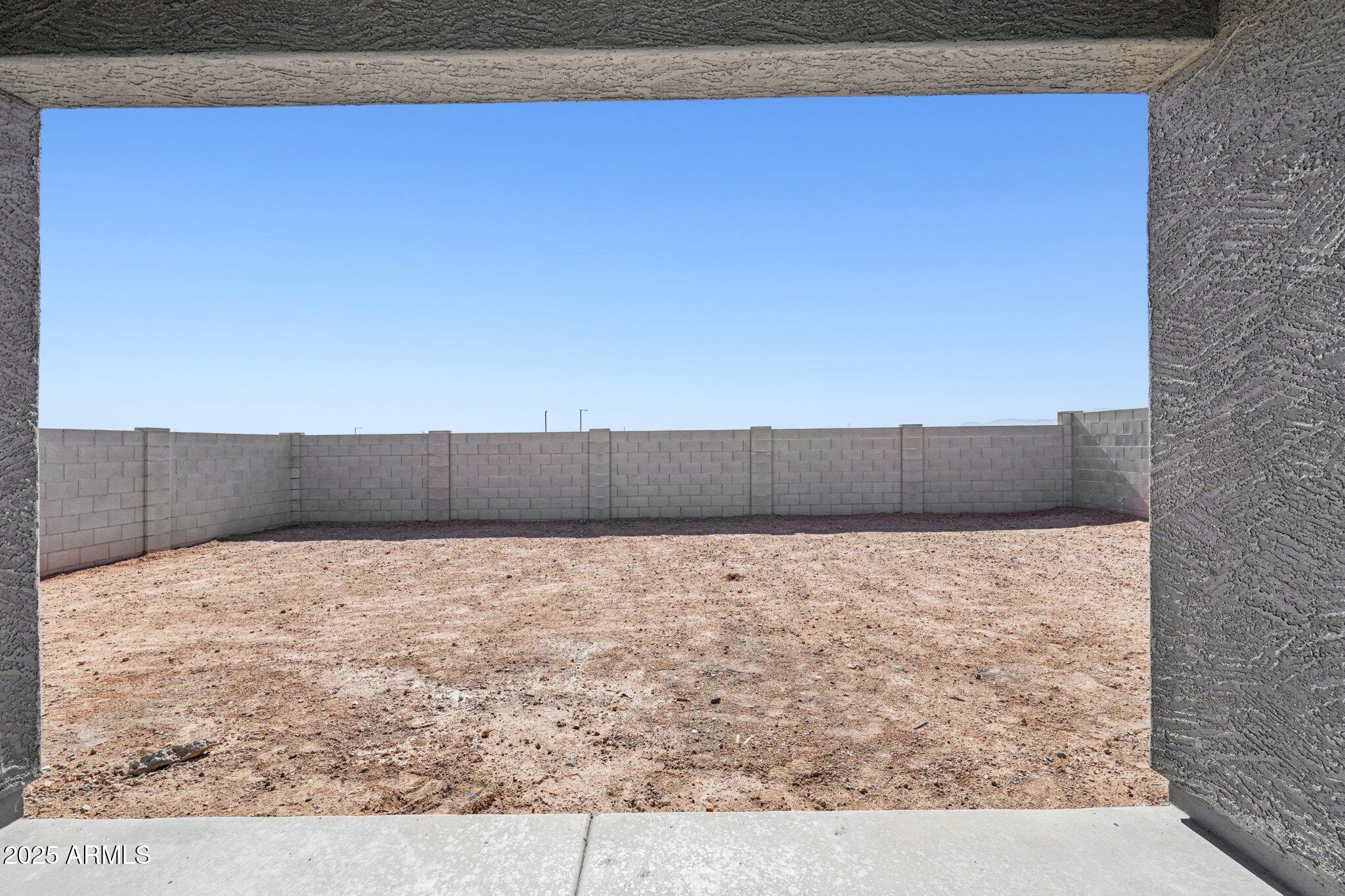 18253 W CAMINO DE ORO