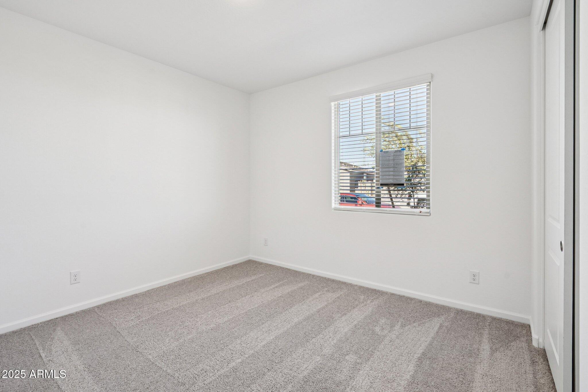 18253 W CAMINO DE ORO