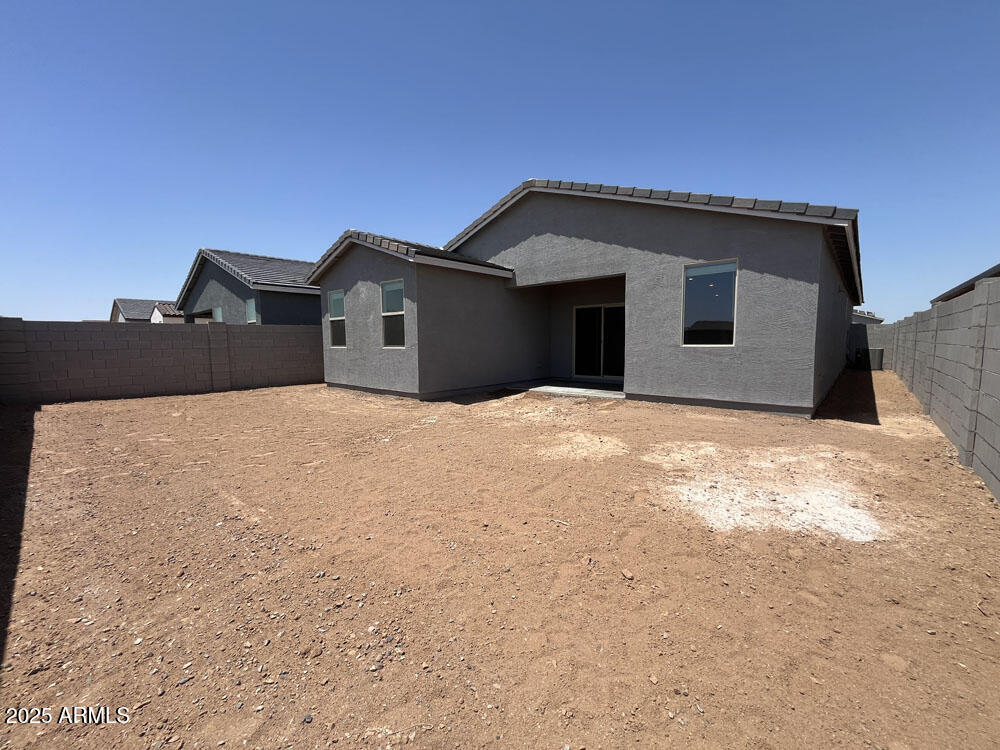 47437 W KENNER Drive