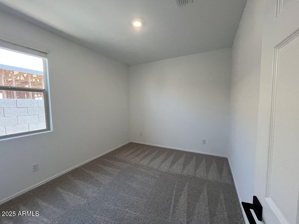 47437 W KENNER Drive