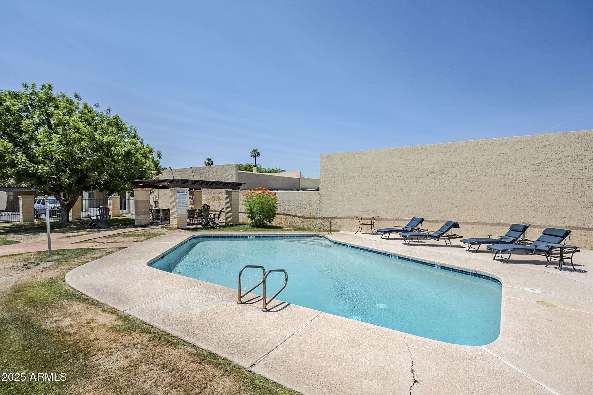 2223 E Catalina Drive