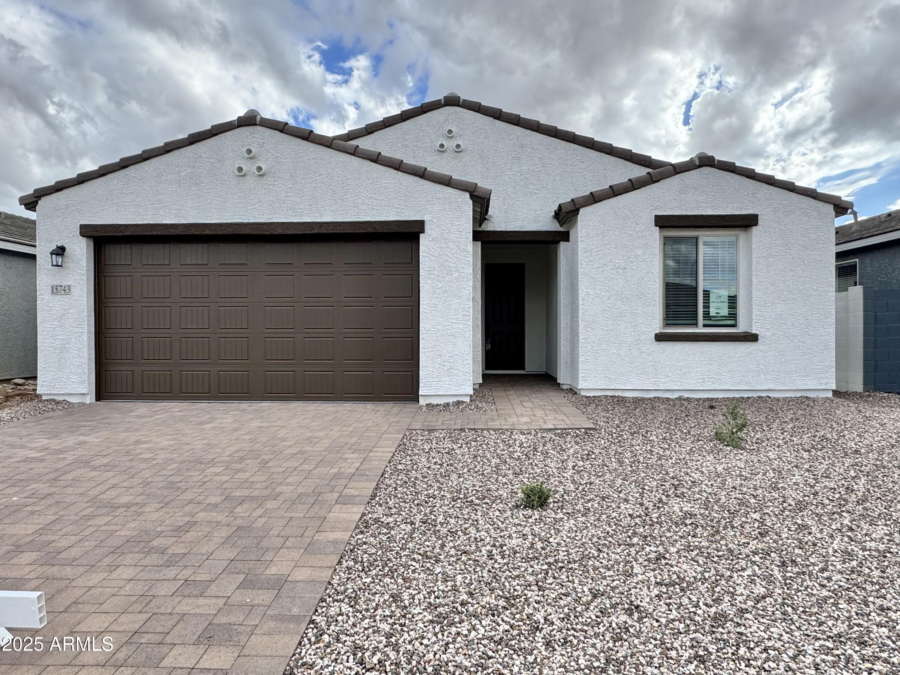 15743 W CAMDEN Avenue