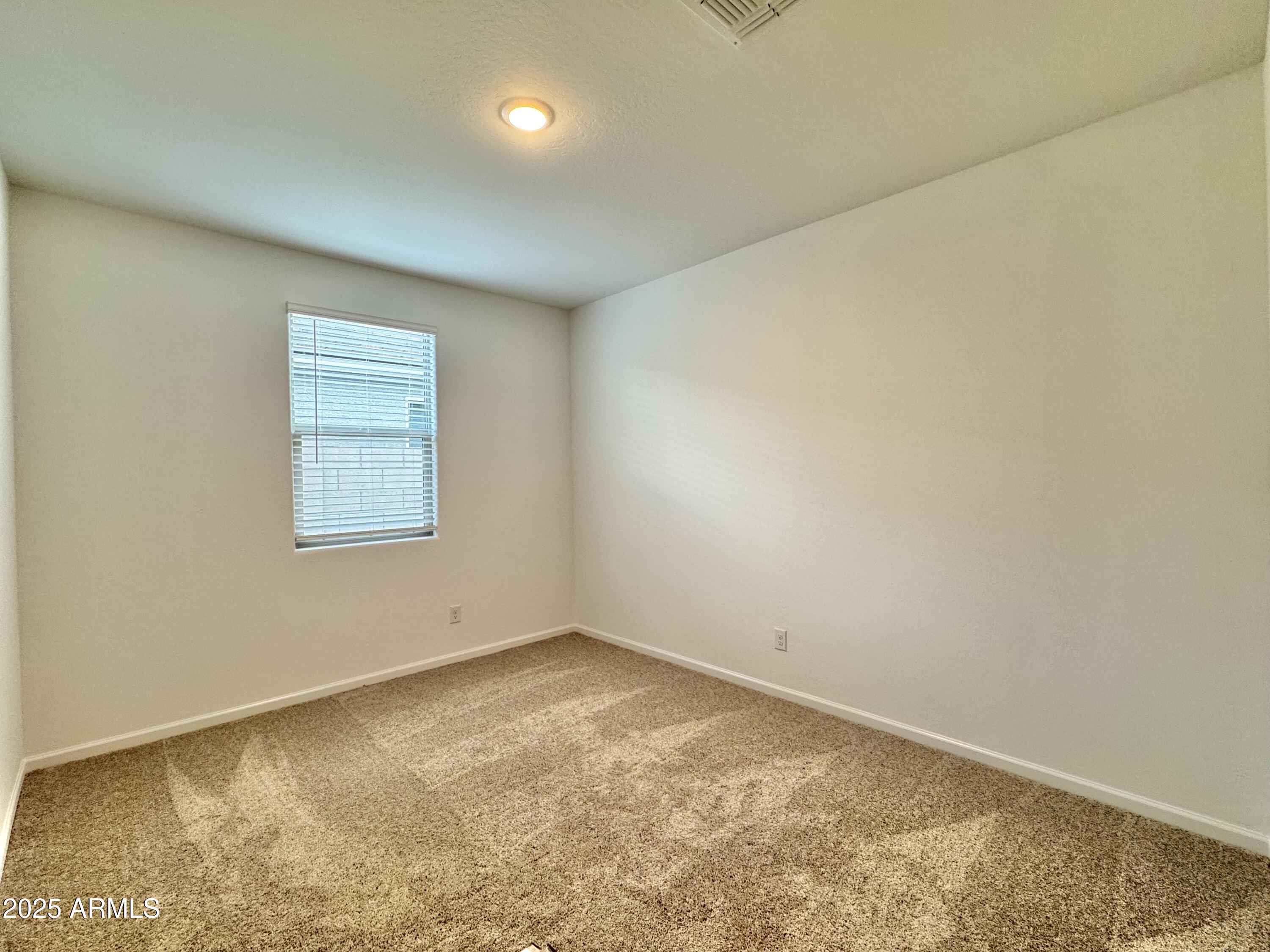 15743 W CAMDEN Avenue