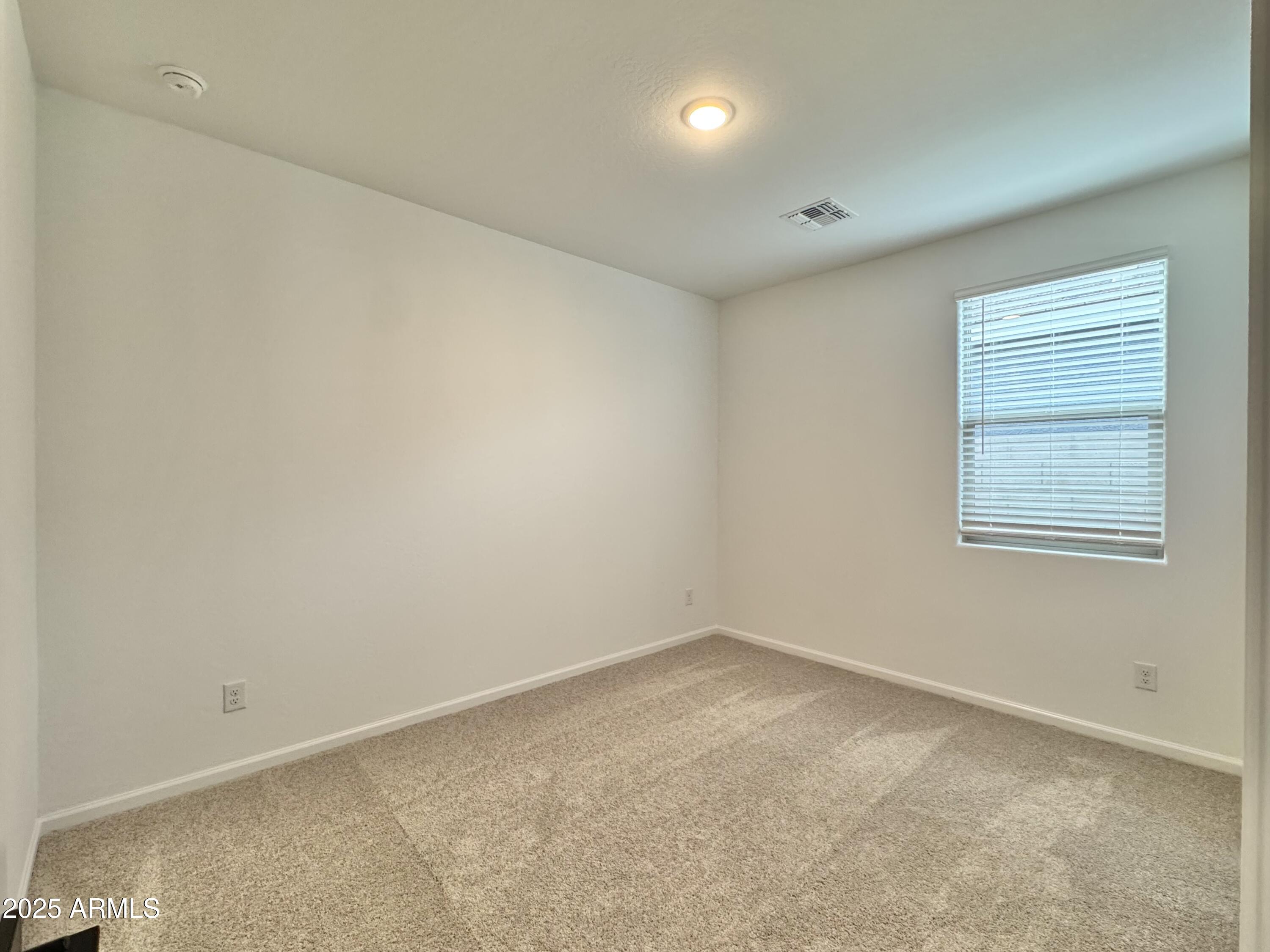 15743 W CAMDEN Avenue