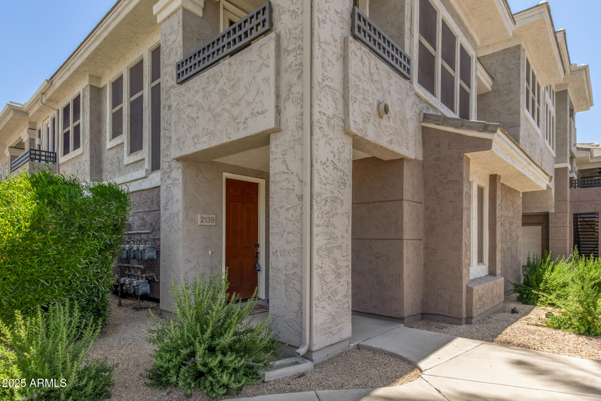 15221 N CLUBGATE Drive, 2139