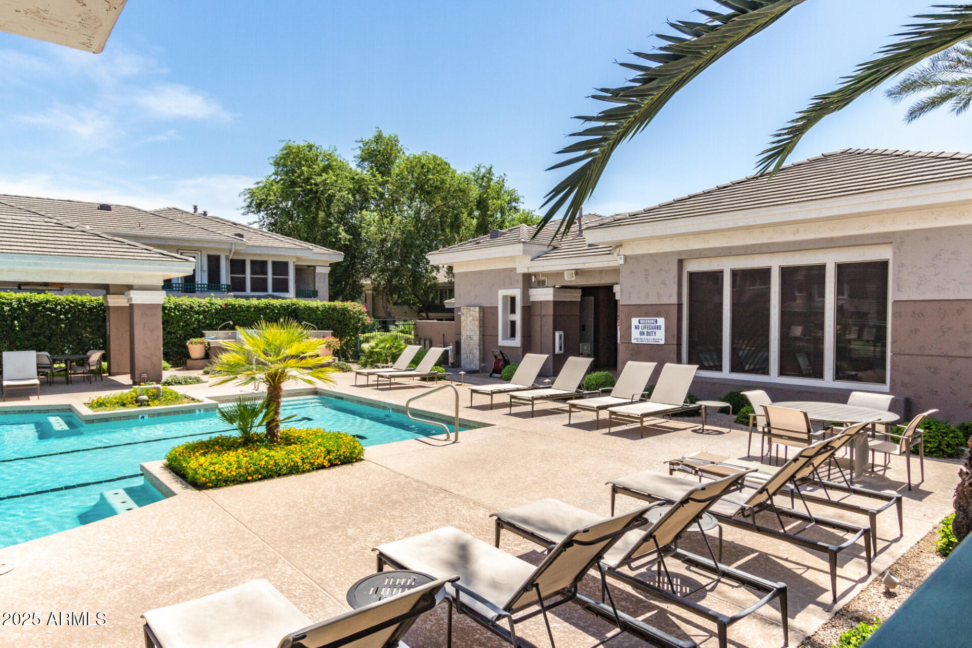 15221 N CLUBGATE Drive, 2139