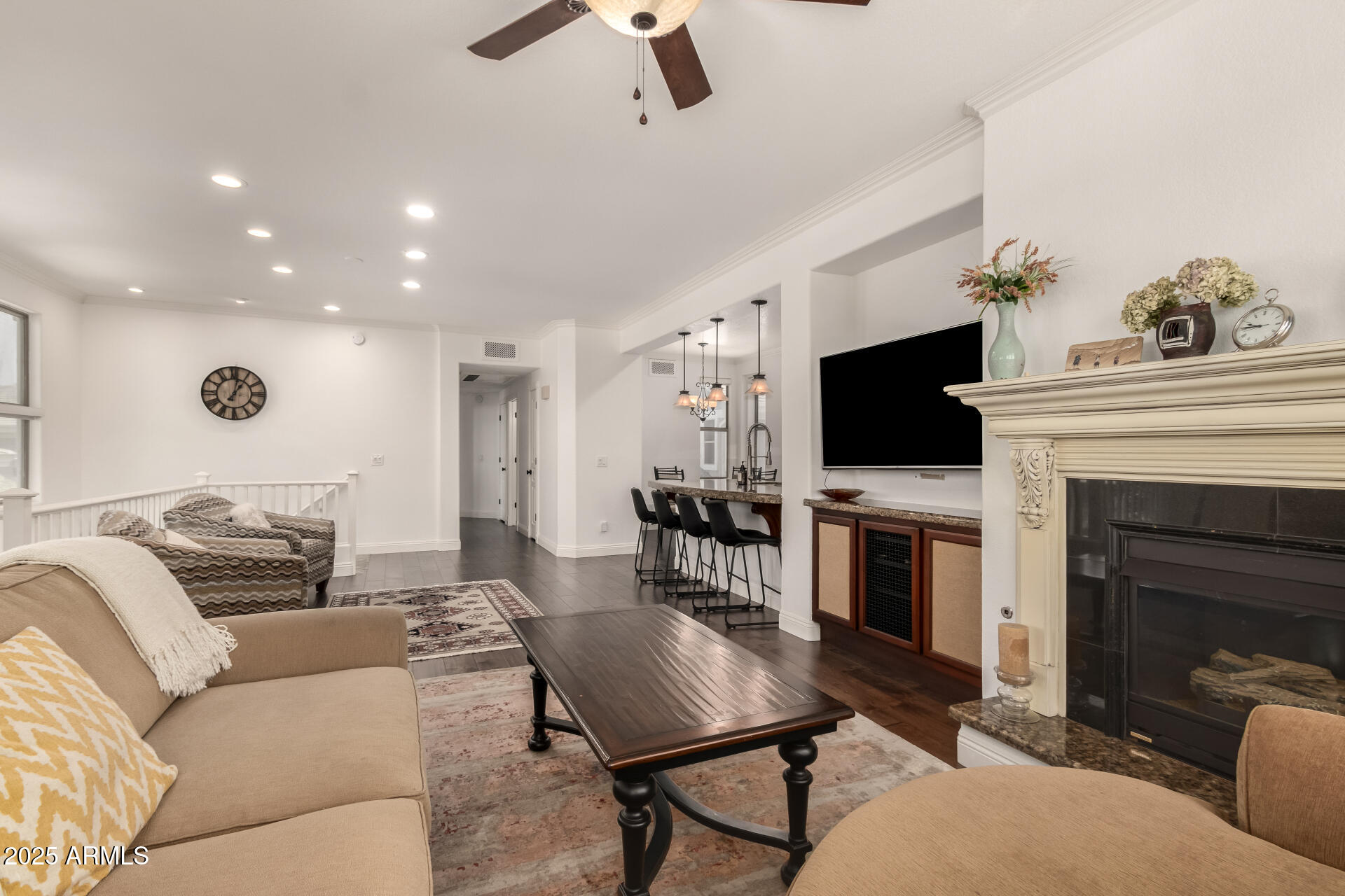 15221 N CLUBGATE Drive, 2139