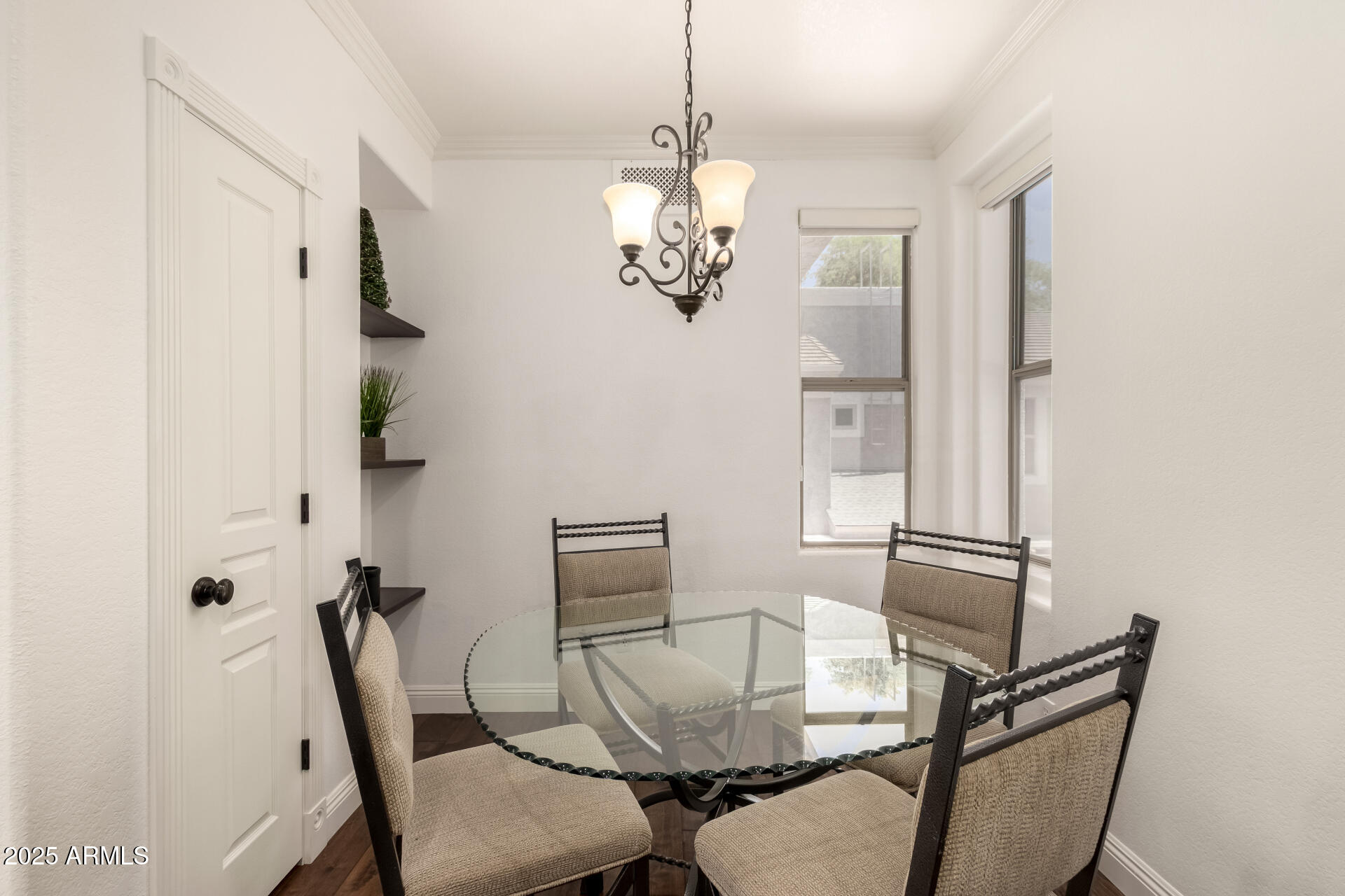 15221 N CLUBGATE Drive, 2139