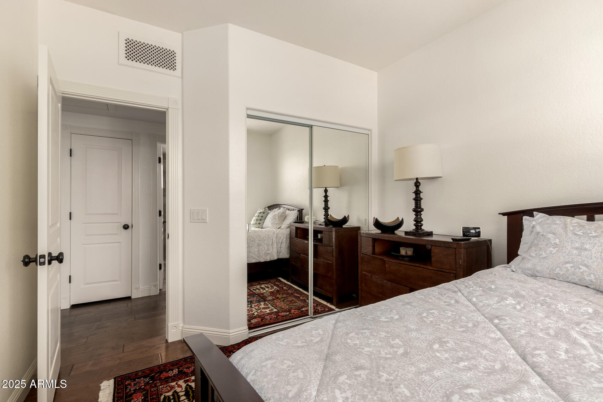 15221 N CLUBGATE Drive, 2139
