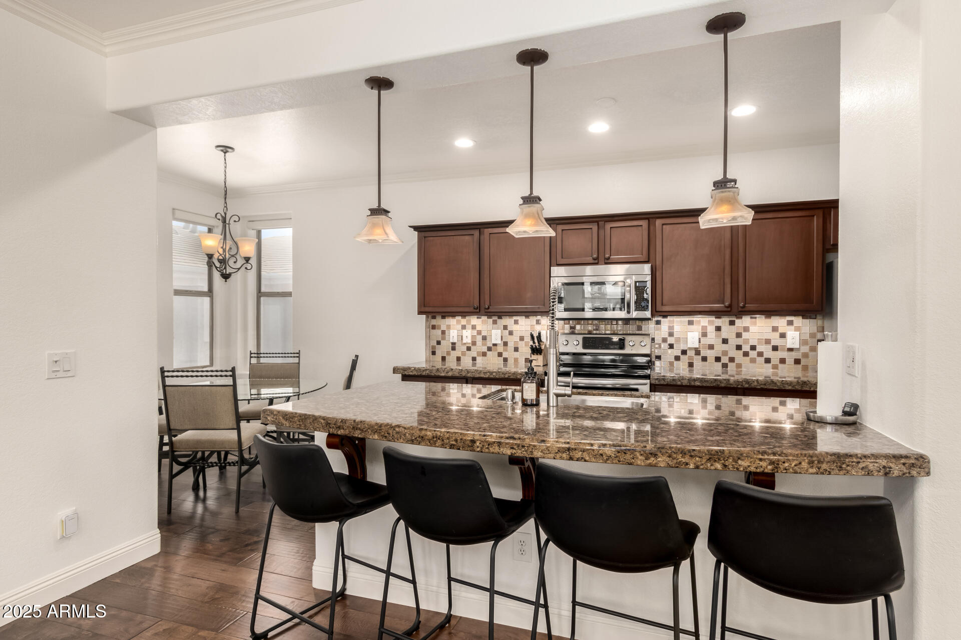 15221 N CLUBGATE Drive, 2139