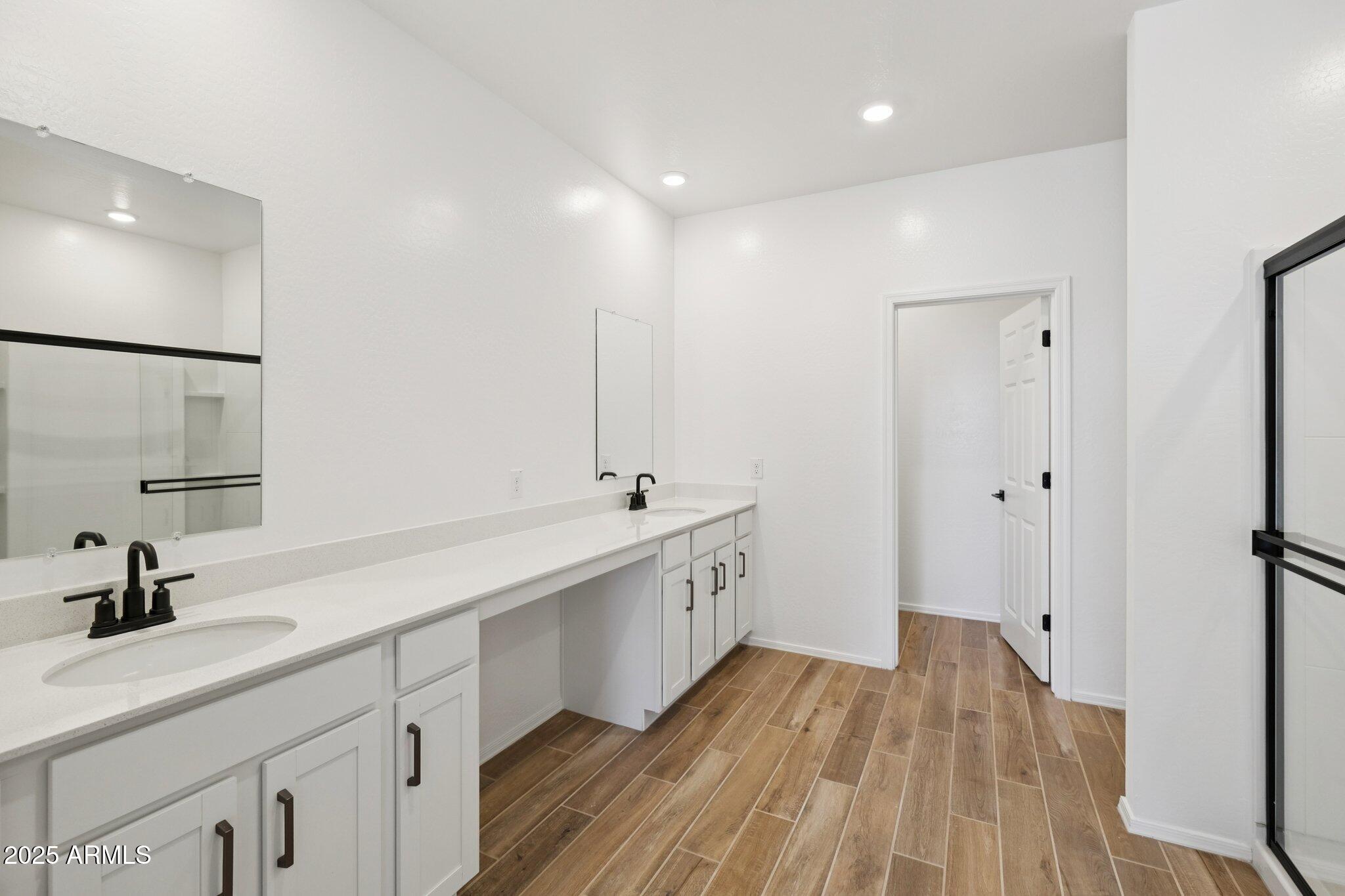 47201 W PECAN WOODS Walk