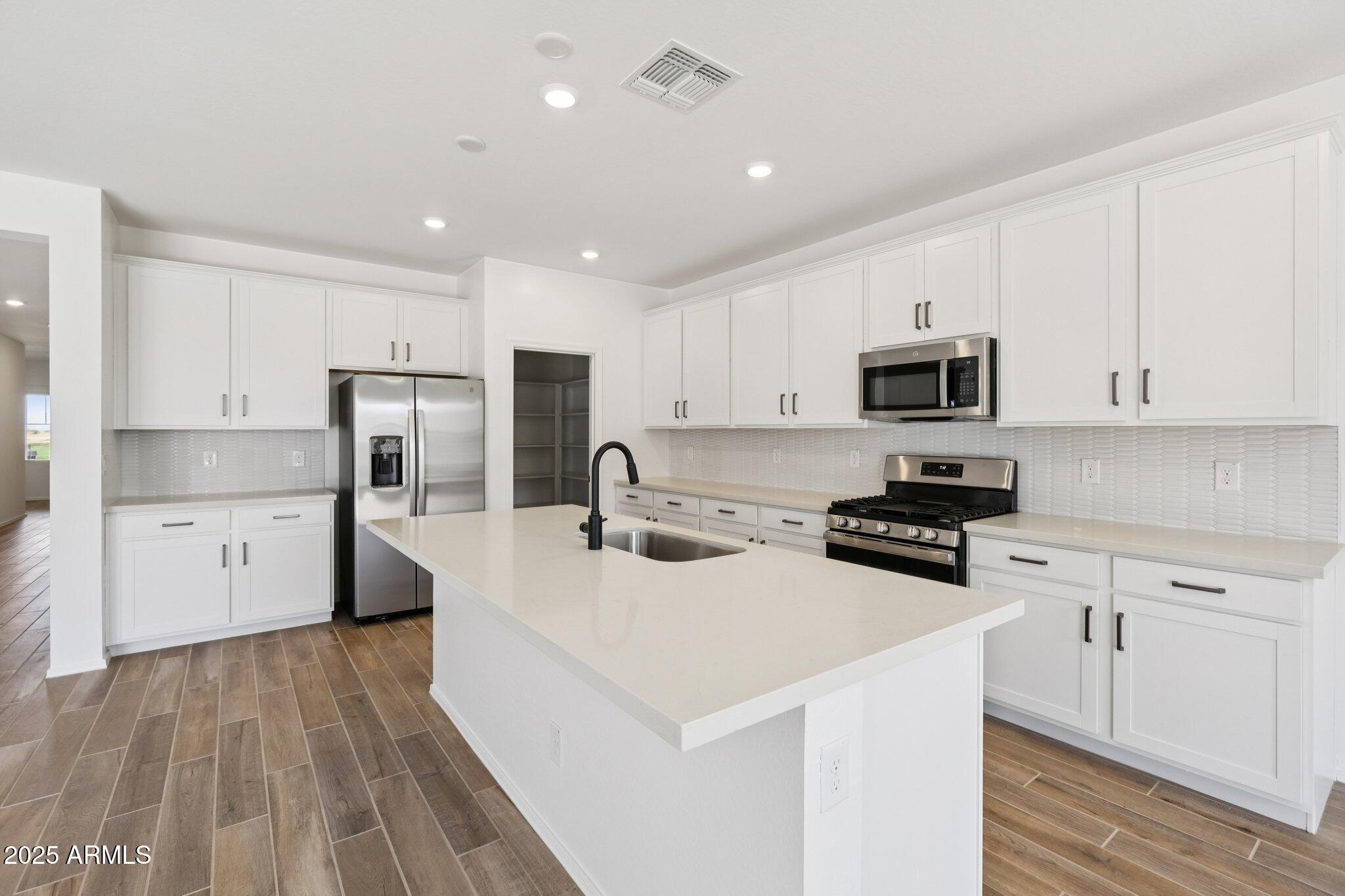 47201 W PECAN WOODS Walk