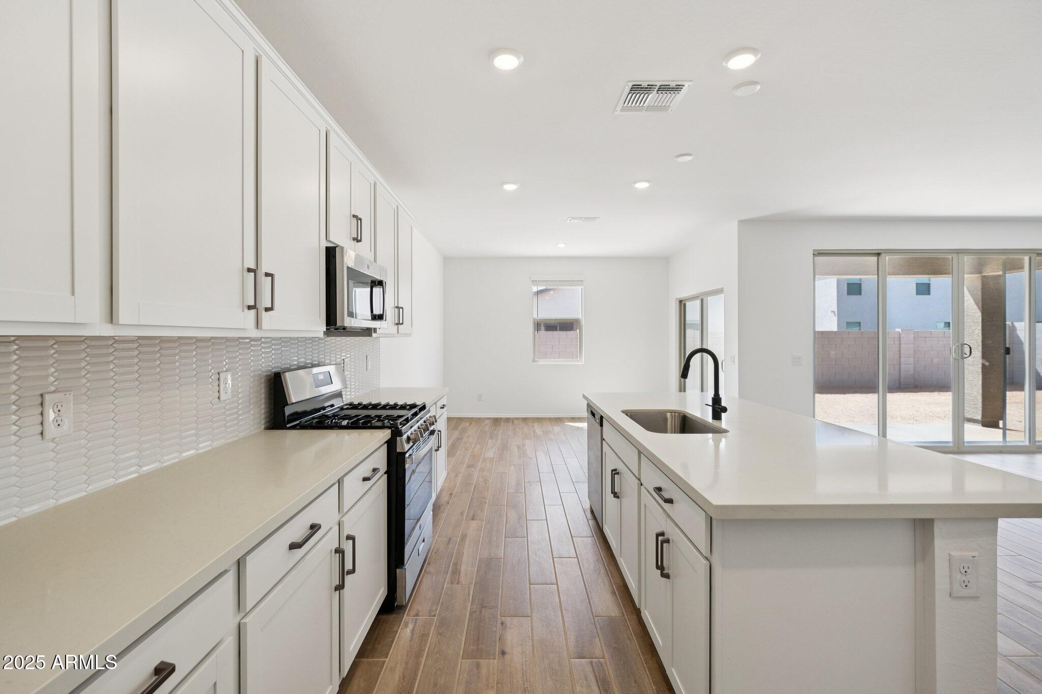 47201 W PECAN WOODS Walk