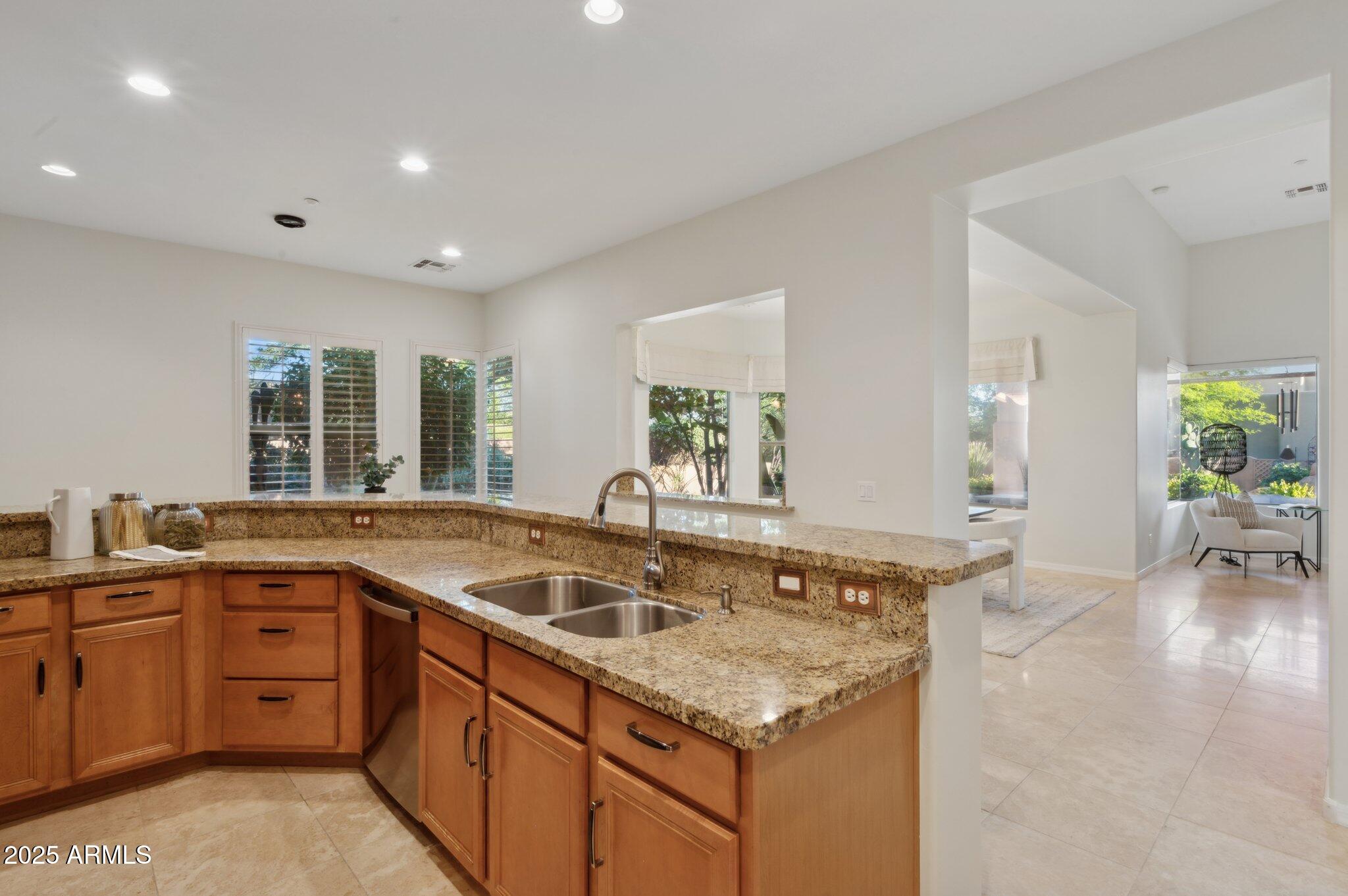 11299 E GREYTHORN Drive
