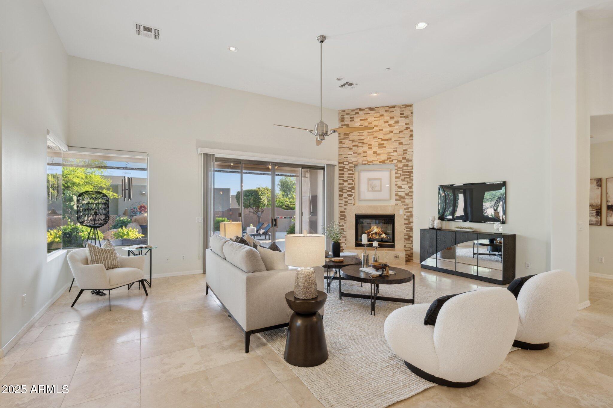 11299 E GREYTHORN Drive
