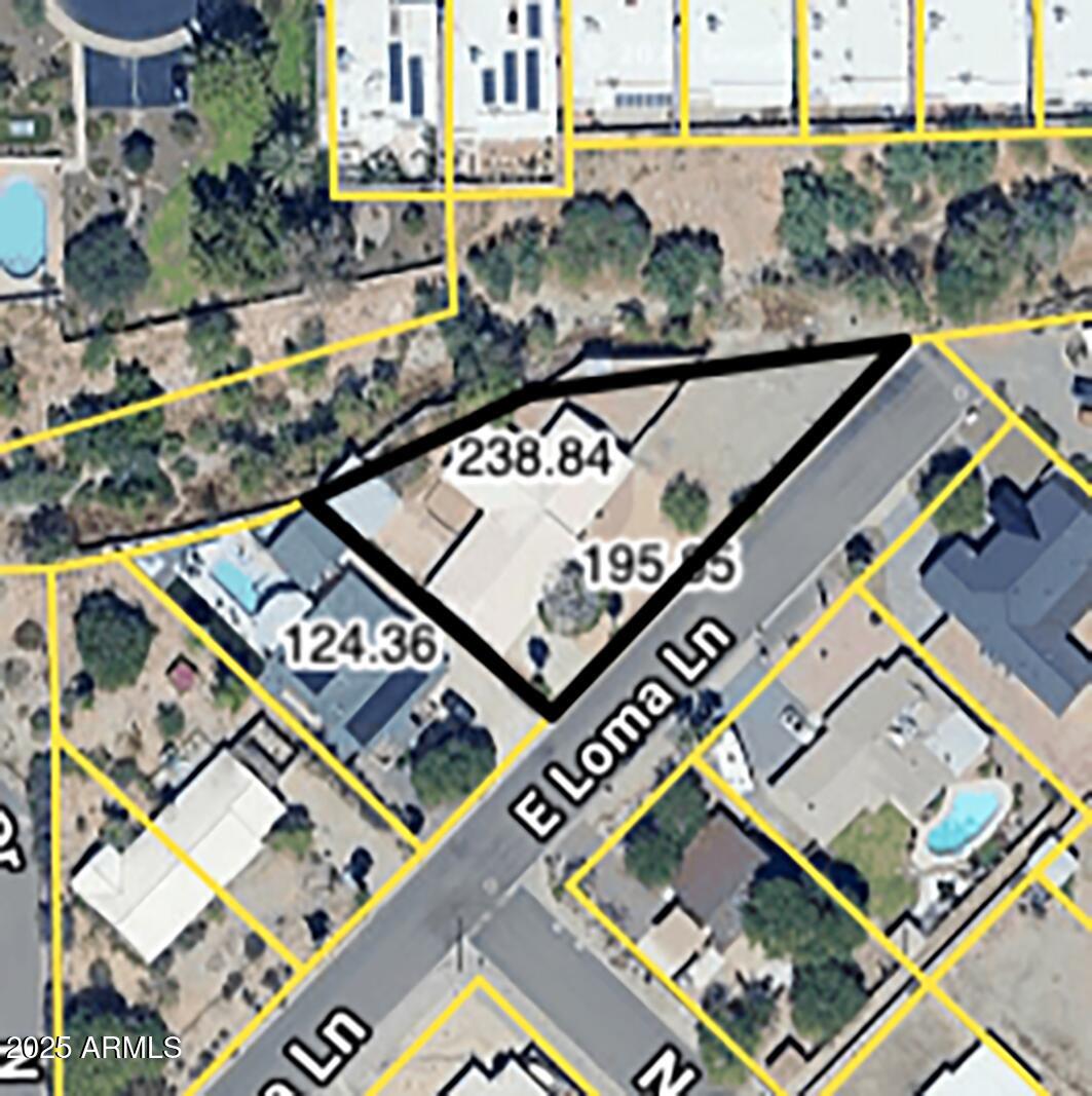 1530 E LOMA Lane