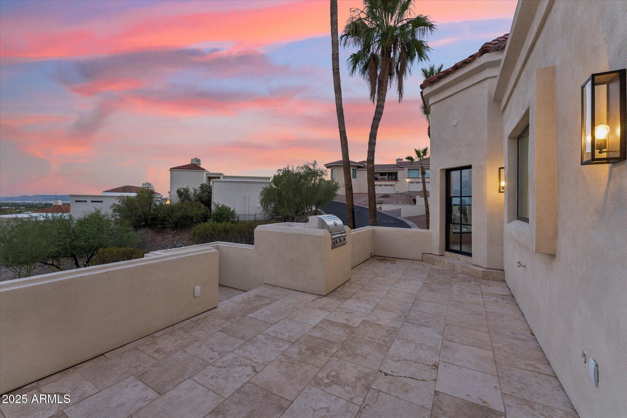 3800 E LINCOLN Drive, 54