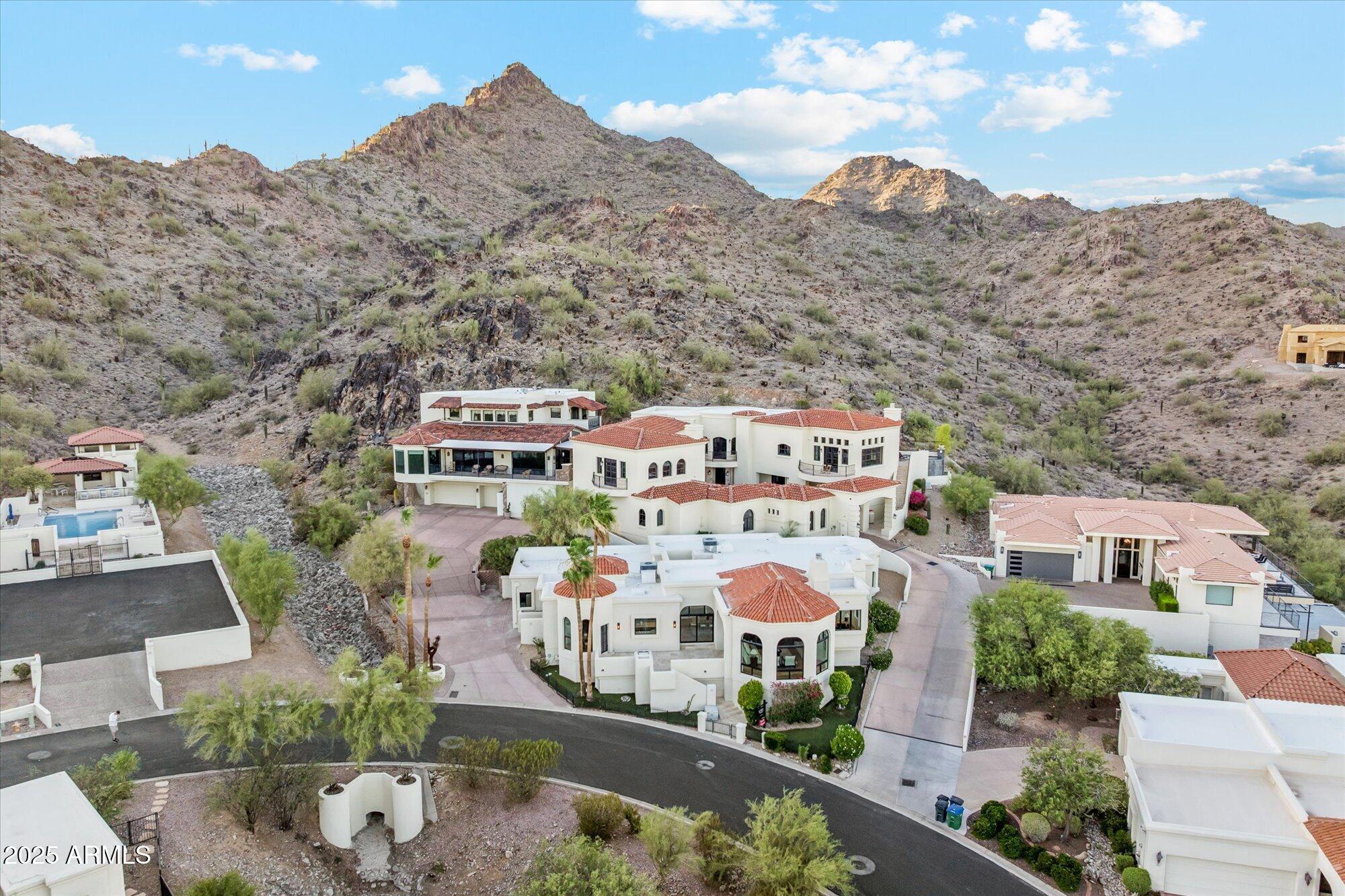 3800 E LINCOLN Drive, 54