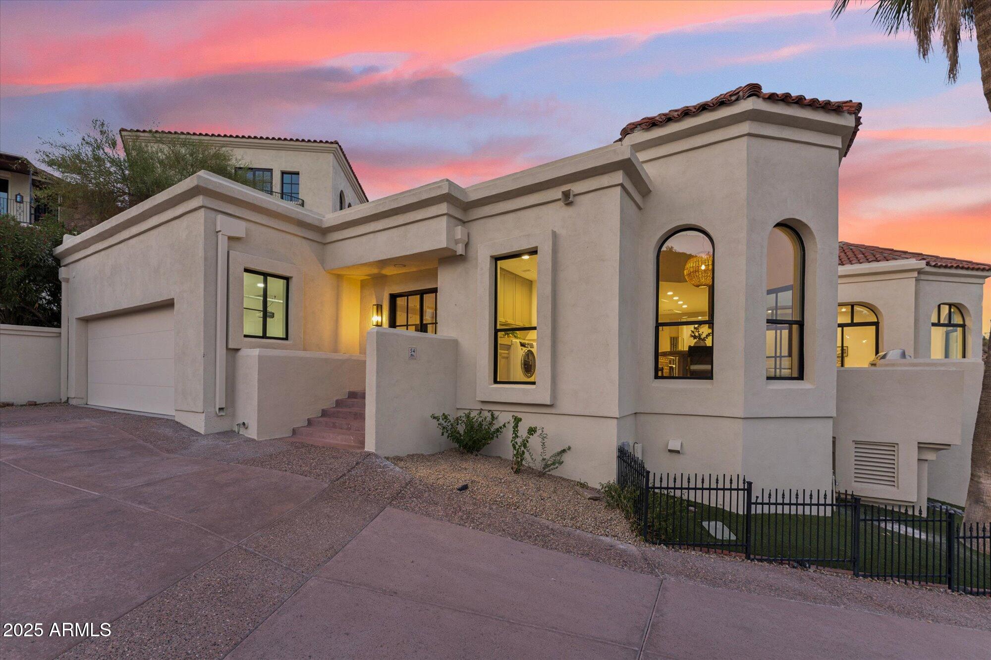 3800 E LINCOLN Drive, 54