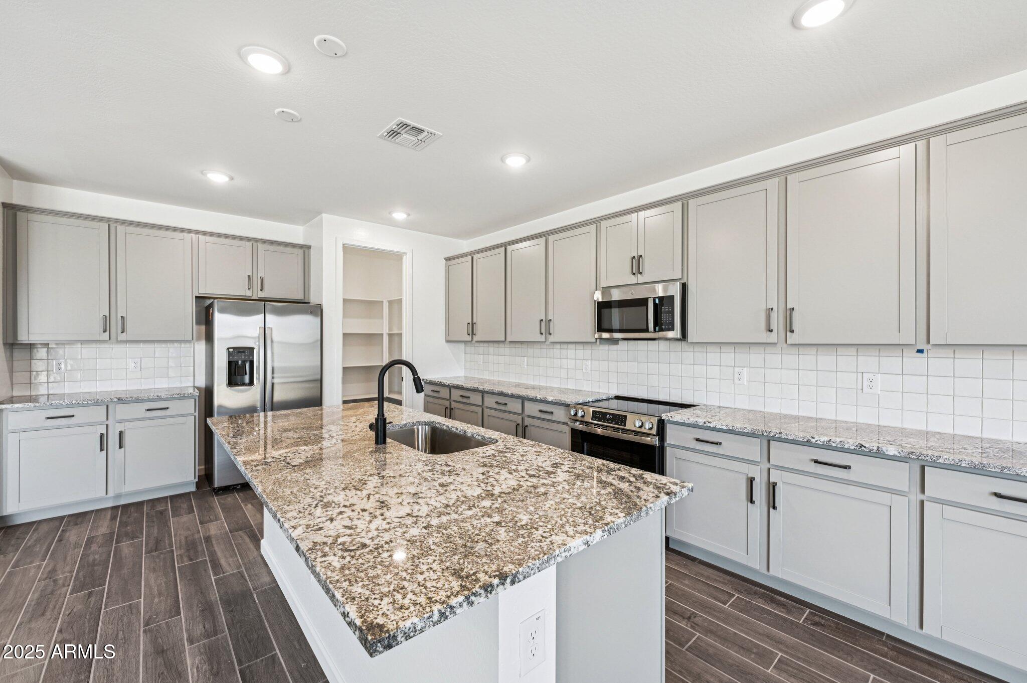 15794 W CHERYL Drive