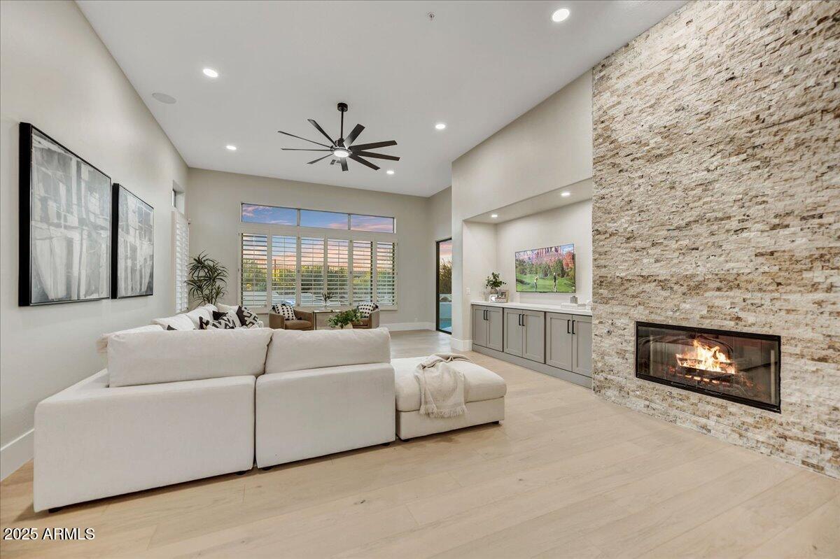 7315 E BRISA Drive